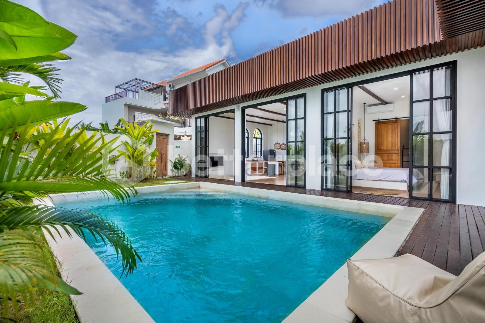 Turnkey Elegance Above Jimbaran — Newly Completed 3-Bed Villa with 5x6m Private Pool, Landscaped Garden, and Full Pondok Wisata Licence