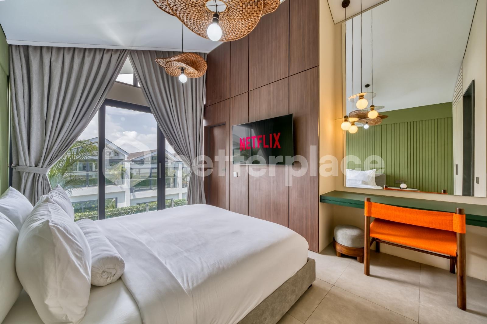 Effortless Elegance on the Bukit — A Move-In Ready Villa Framed by Cliffside Beauty