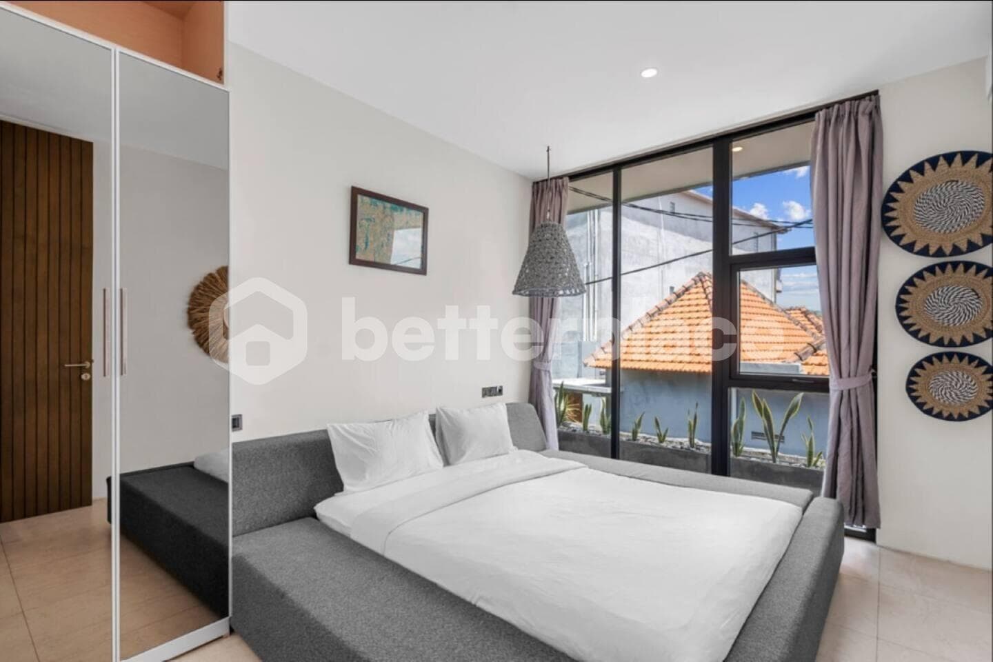 Modern Ready Villa in Batu Bolong, Canggu 4 Bedrooms Just 5 Minutes from the Beach