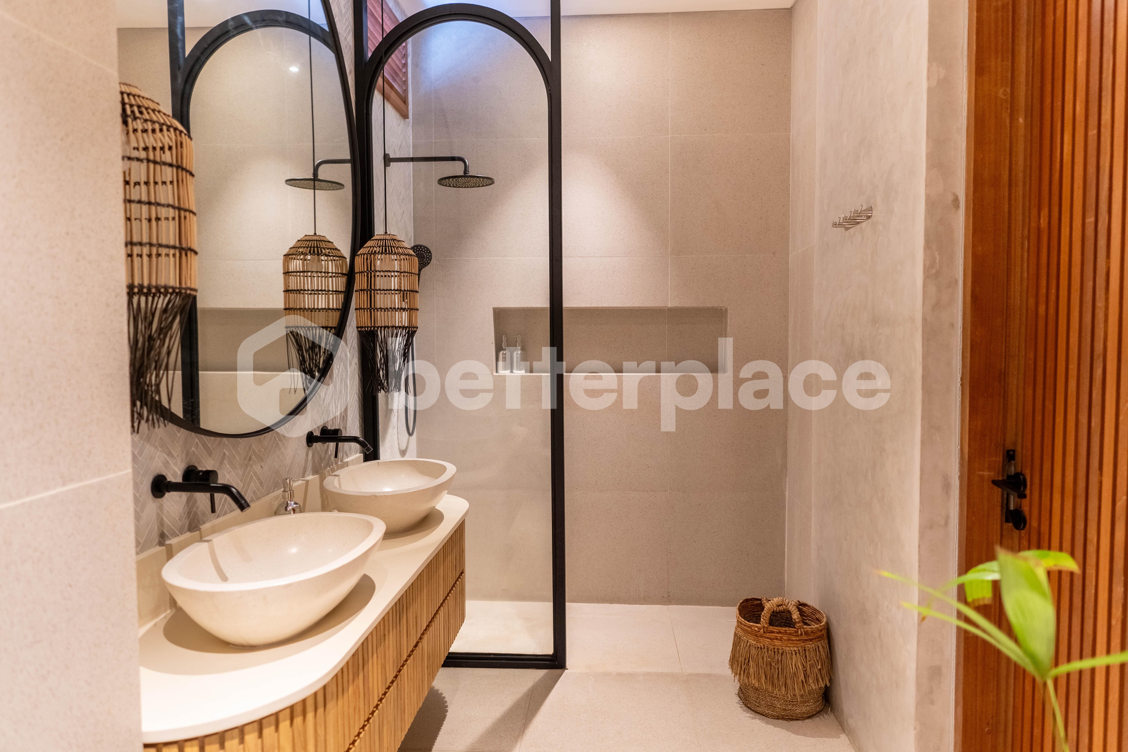 Modern Leasehold Living on Nelayan, Batu Bolong, A 3 Bedroom Villa Investment in the Heart of Canggu