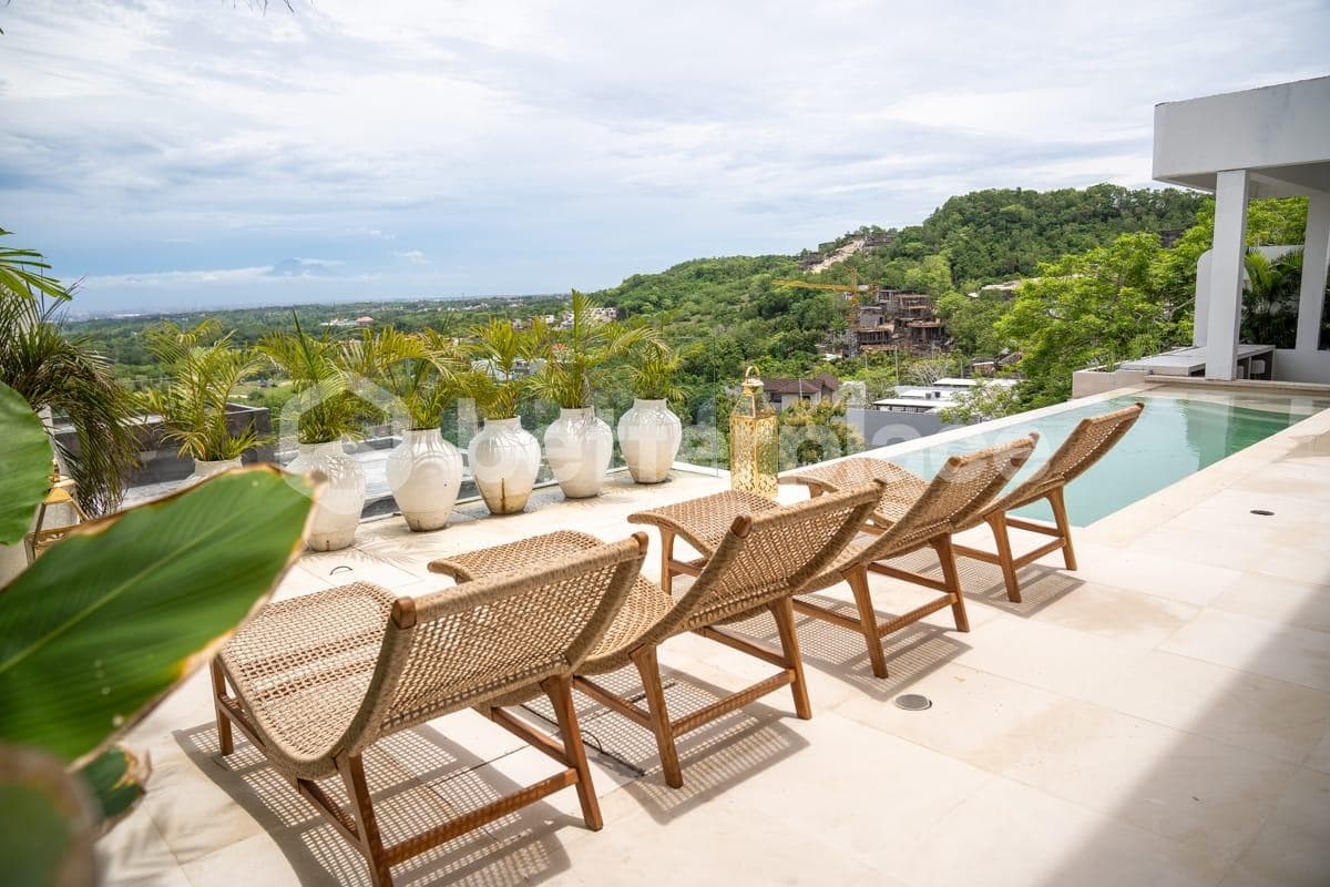 Two Bedroom Villa + Apartment in Uluwatu with Stunning Ocean & Sunset Views