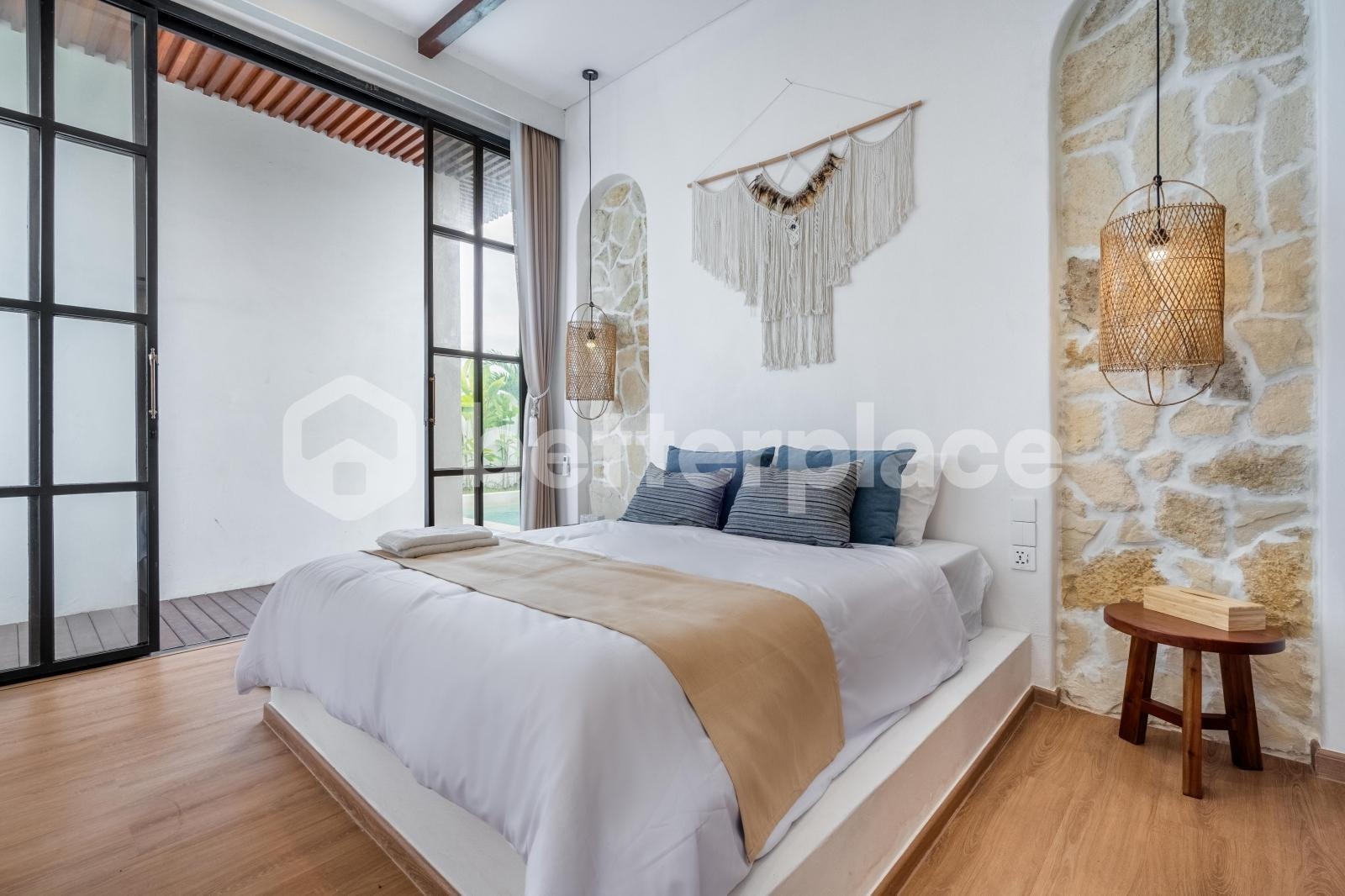 Turnkey Elegance Above Jimbaran — Newly Completed 3-Bed Villa with 5x6m Private Pool, Landscaped Garden, and Full Pondok Wisata Licence