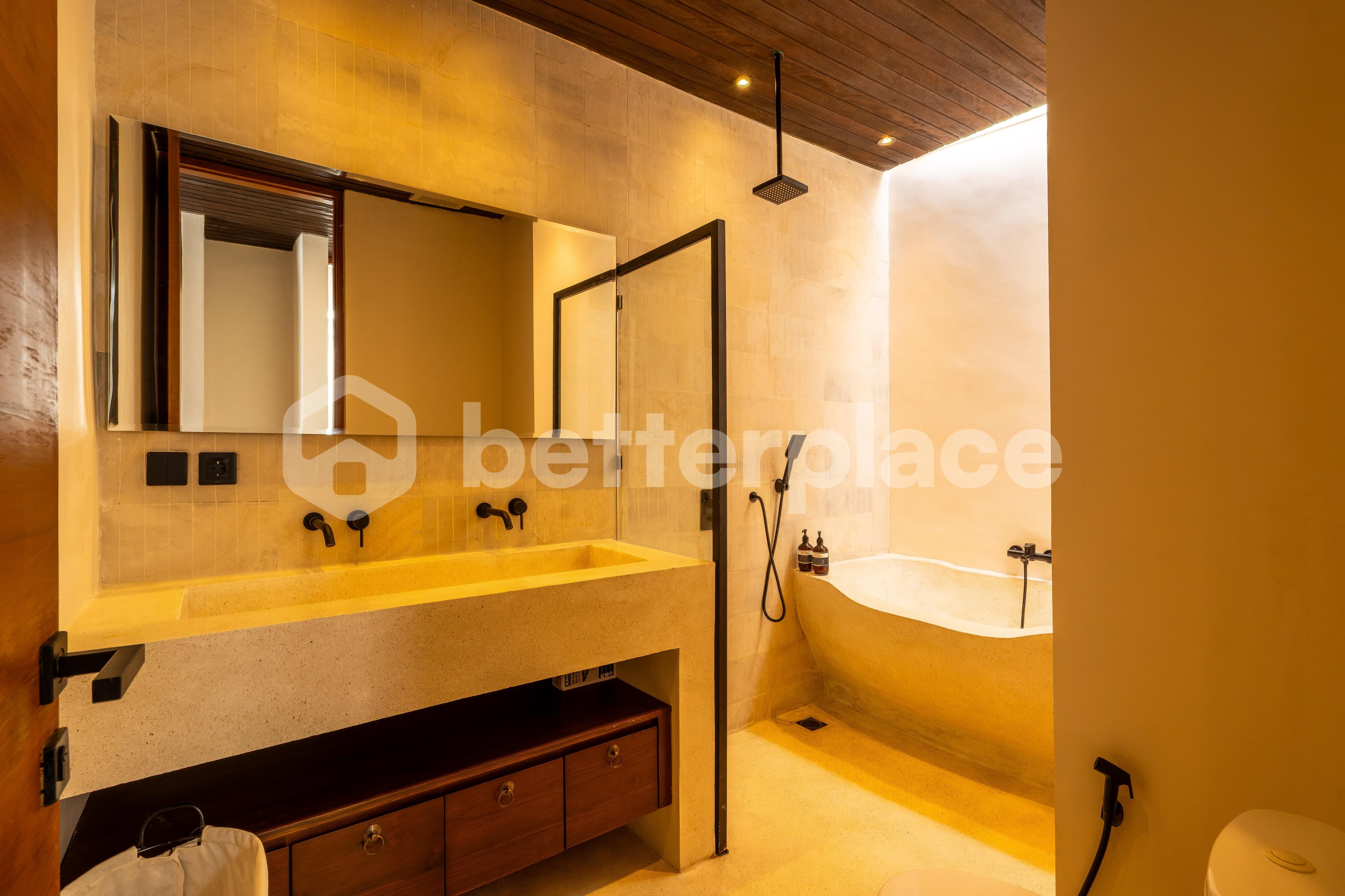 Exclusive Villa Retreat Furnished 2 Bedroom Leasehold in Tumbak Bayuh