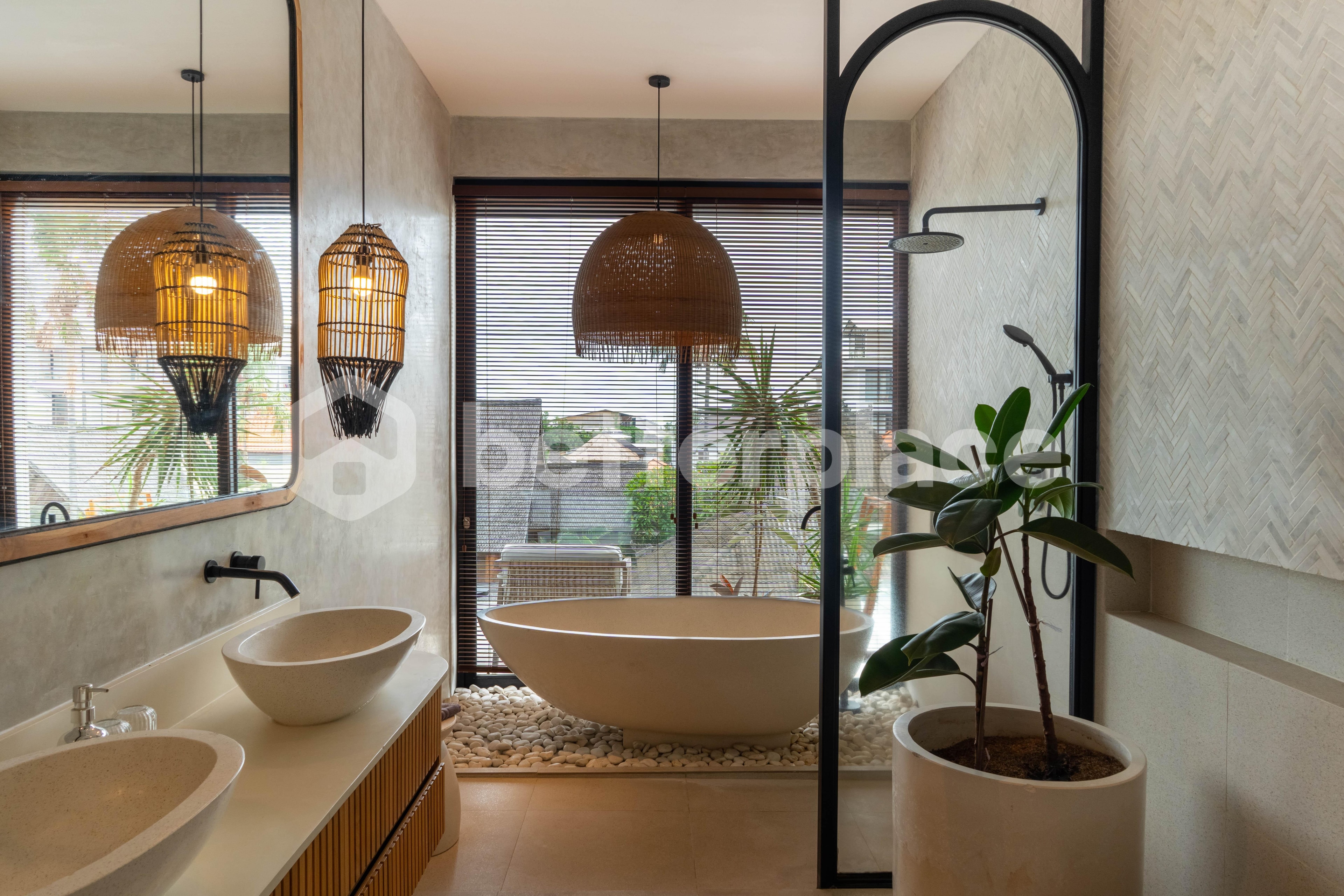 Modern Leasehold Living on Nelayan, Batu Bolong, A 3 Bedroom Villa Investment in the Heart of Canggu