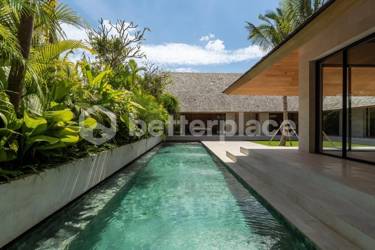 Luxury 5 Bedroom Private Villa in Tumbak Bayuh, Canggu – Premium Modern Residence