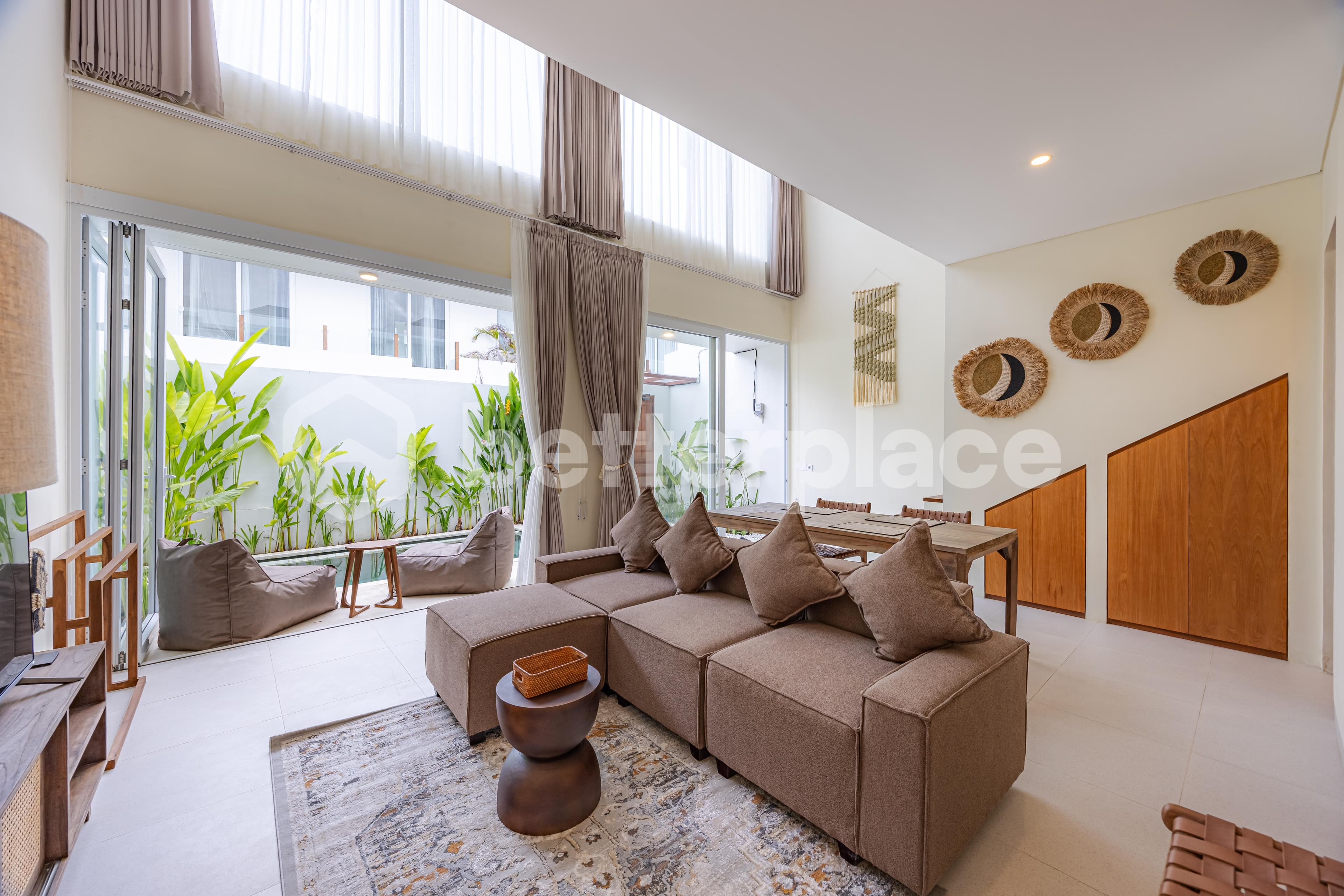 Invest in Paradise: Stunning 1-Bedroom Loft Style in Bali’s Canggu – Pantai Lima