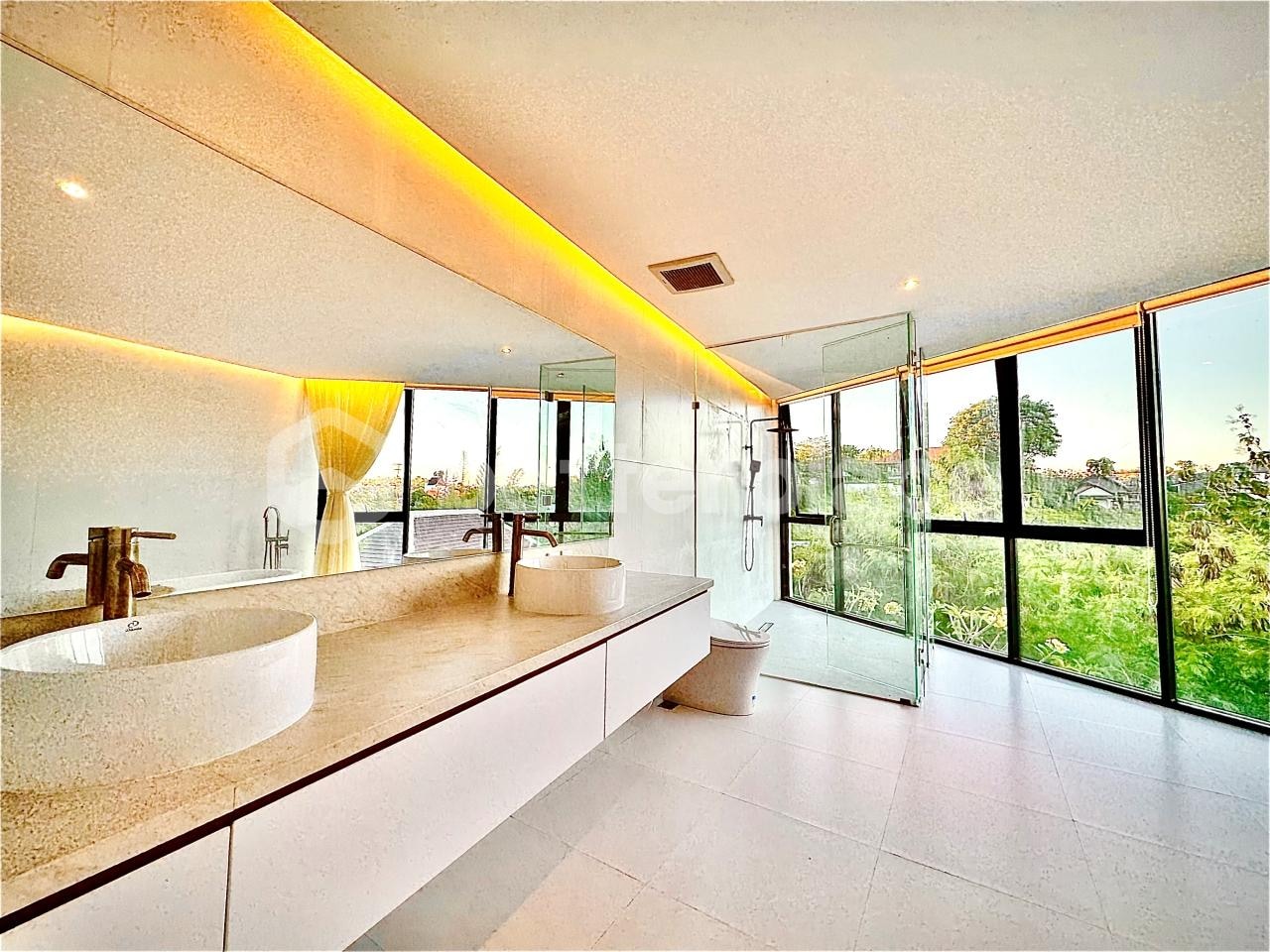 An Extraordinary Investment Opportunity with a Designer Luxury 4-Bed Villa Showcasing Rooftop Infinity Pool, Private Cinema Suite, and Unforgettable Sunset Views