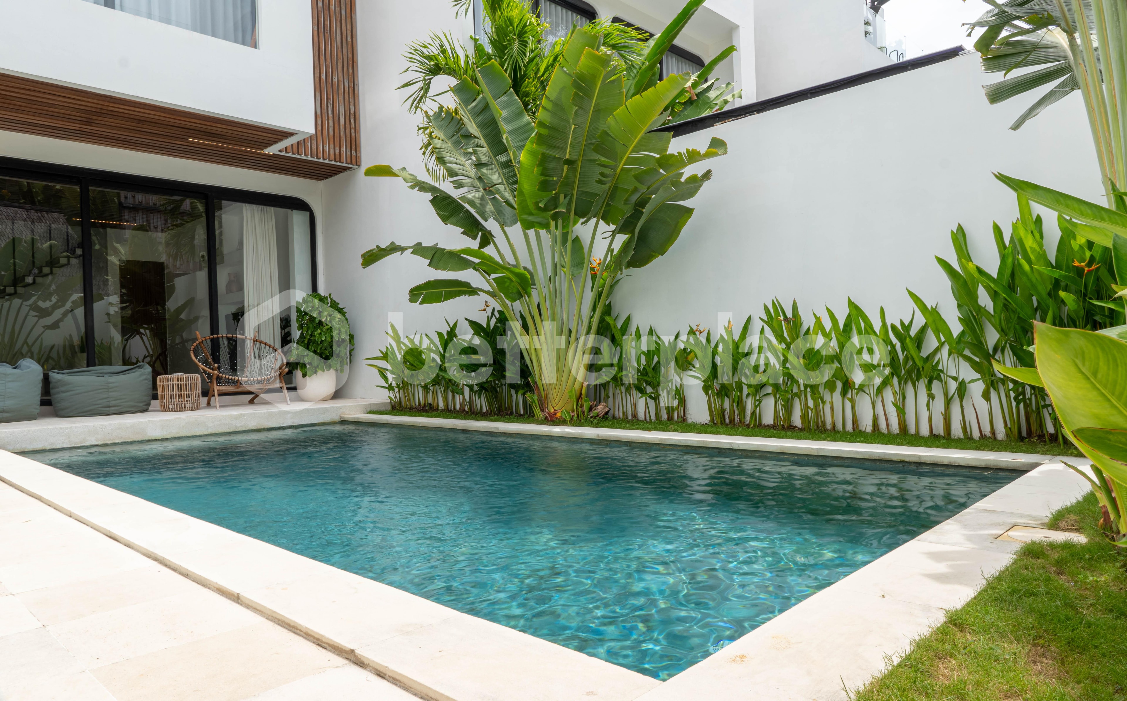 Modern Leasehold Living on Nelayan, Batu Bolong, A 3 Bedroom Villa Investment in the Heart of Canggu