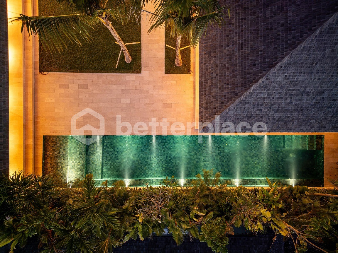 Luxury 5 Bedroom Private Villa in Tumbak Bayuh, Canggu – Premium Modern Residence
