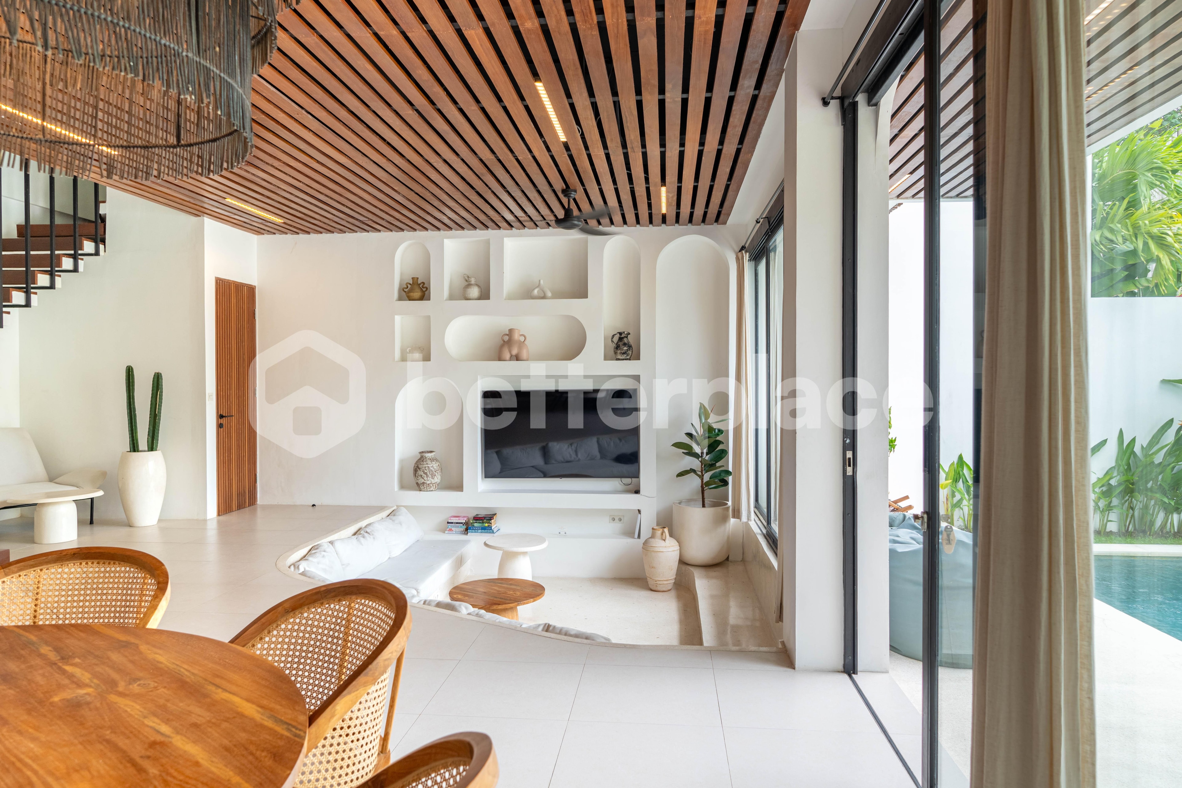 Modern Leasehold Living on Nelayan, Batu Bolong, A 3 Bedroom Villa Investment in the Heart of Canggu