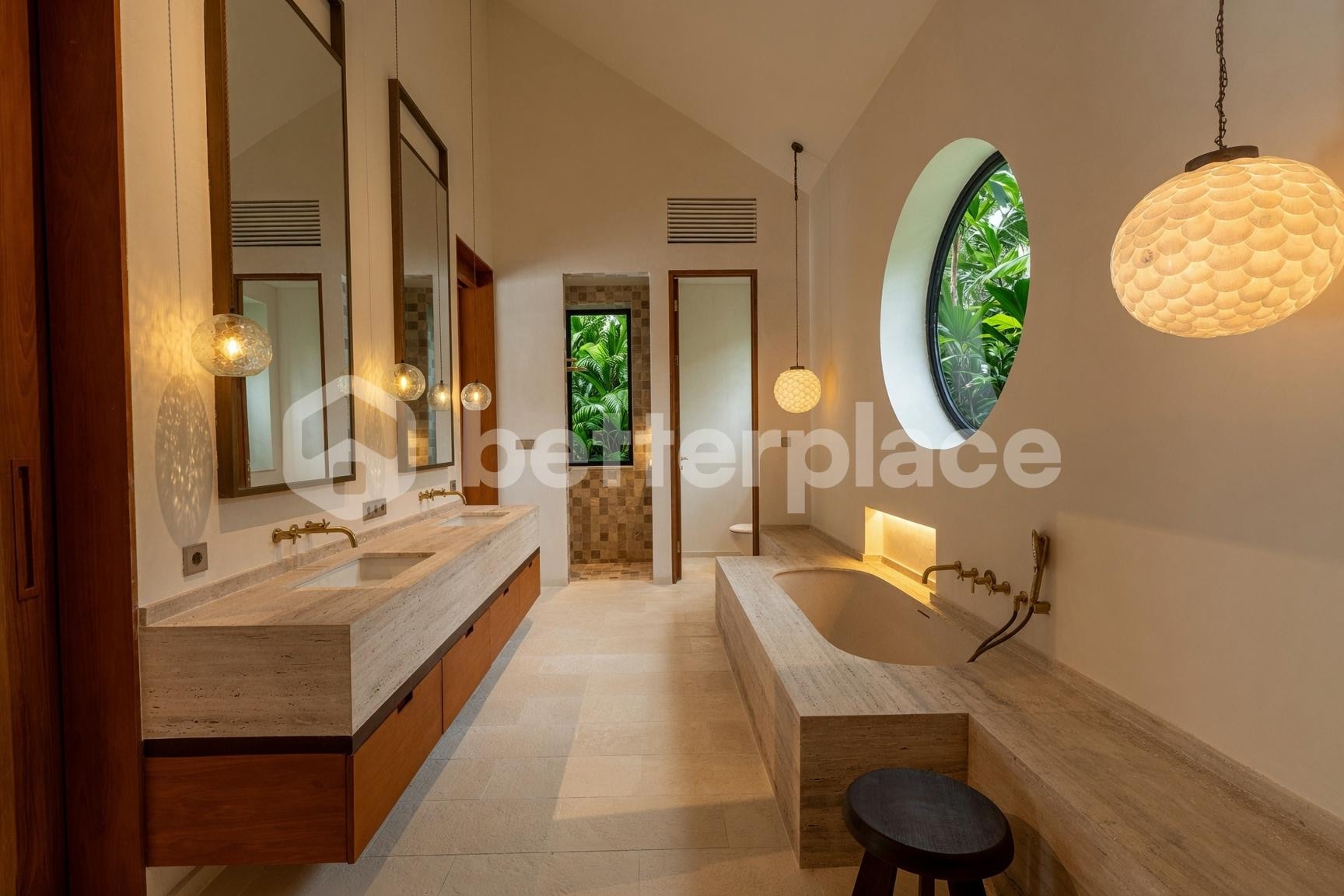 Luxury 5 Bedroom Private Villa in Tumbak Bayuh, Canggu – Premium Modern Residence