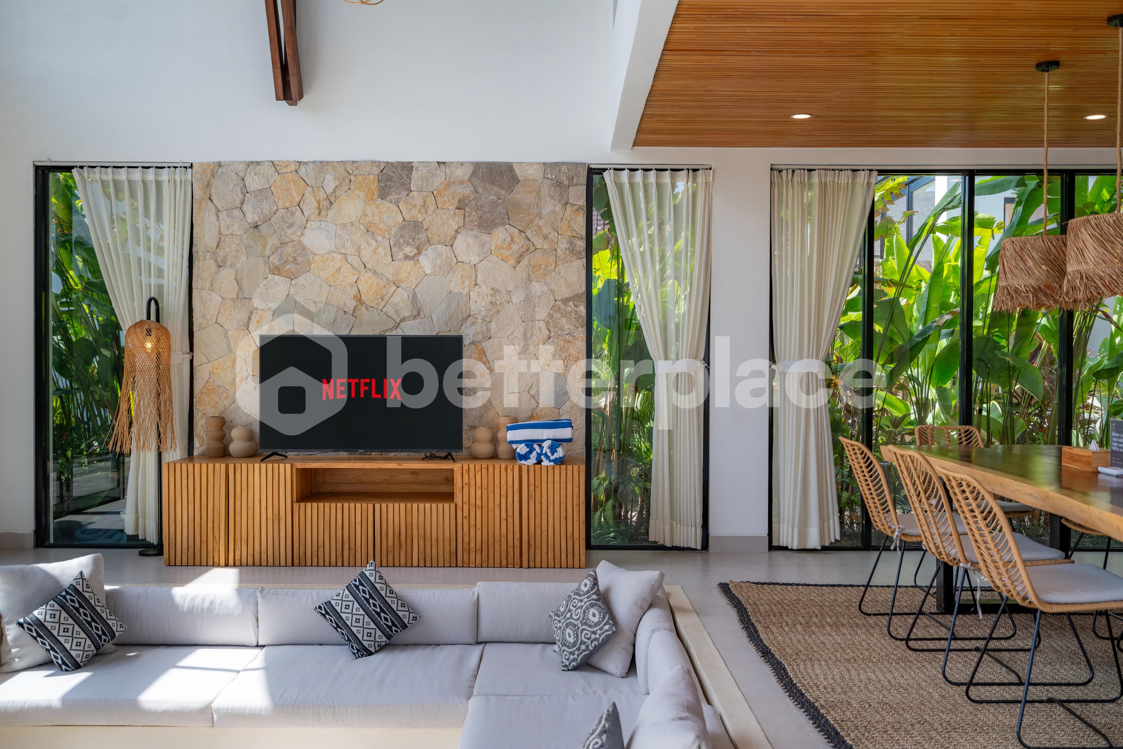 Tropical Glass Retreat — 2BR Leasehold Villa in Kerobokan