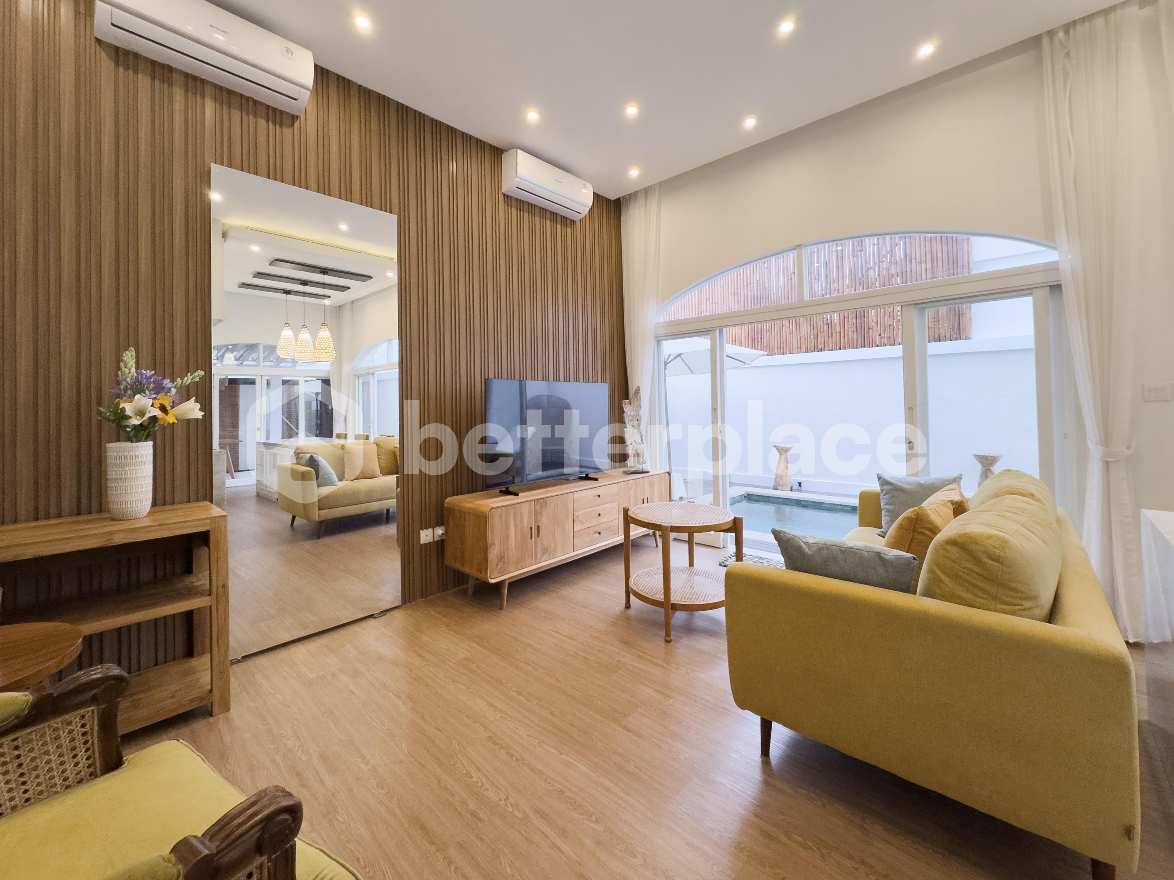 Moderna and Fully Furnished Freehold Villa in Pecatu