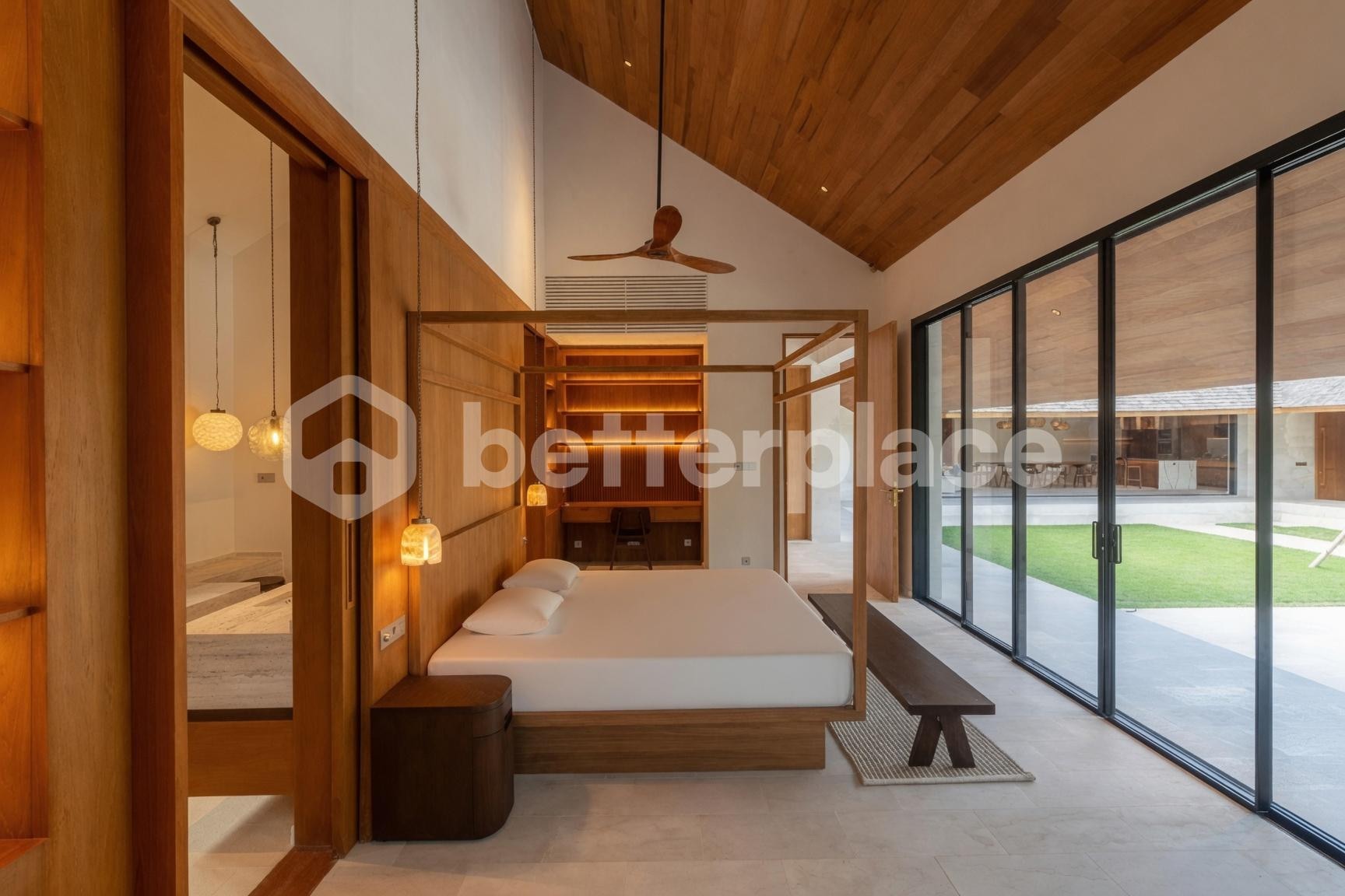 Grand Luxury 5-Bedroom Villa in Tumbak Bayuh – Private Estate Near Canggu & Pererenan