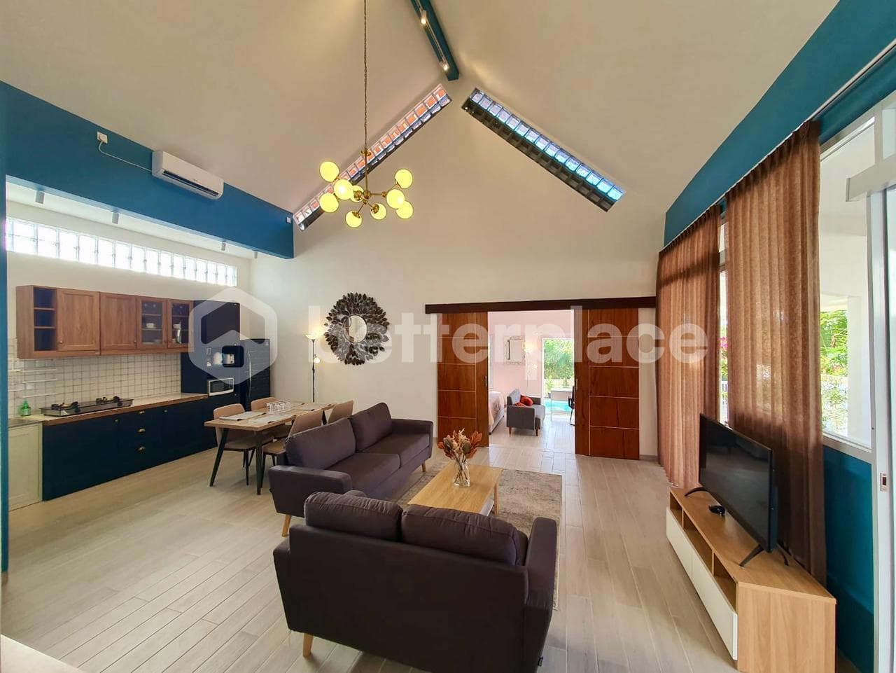 Outdoor Oasis: Beautiful Landscaped Garden with Room for a Pool
