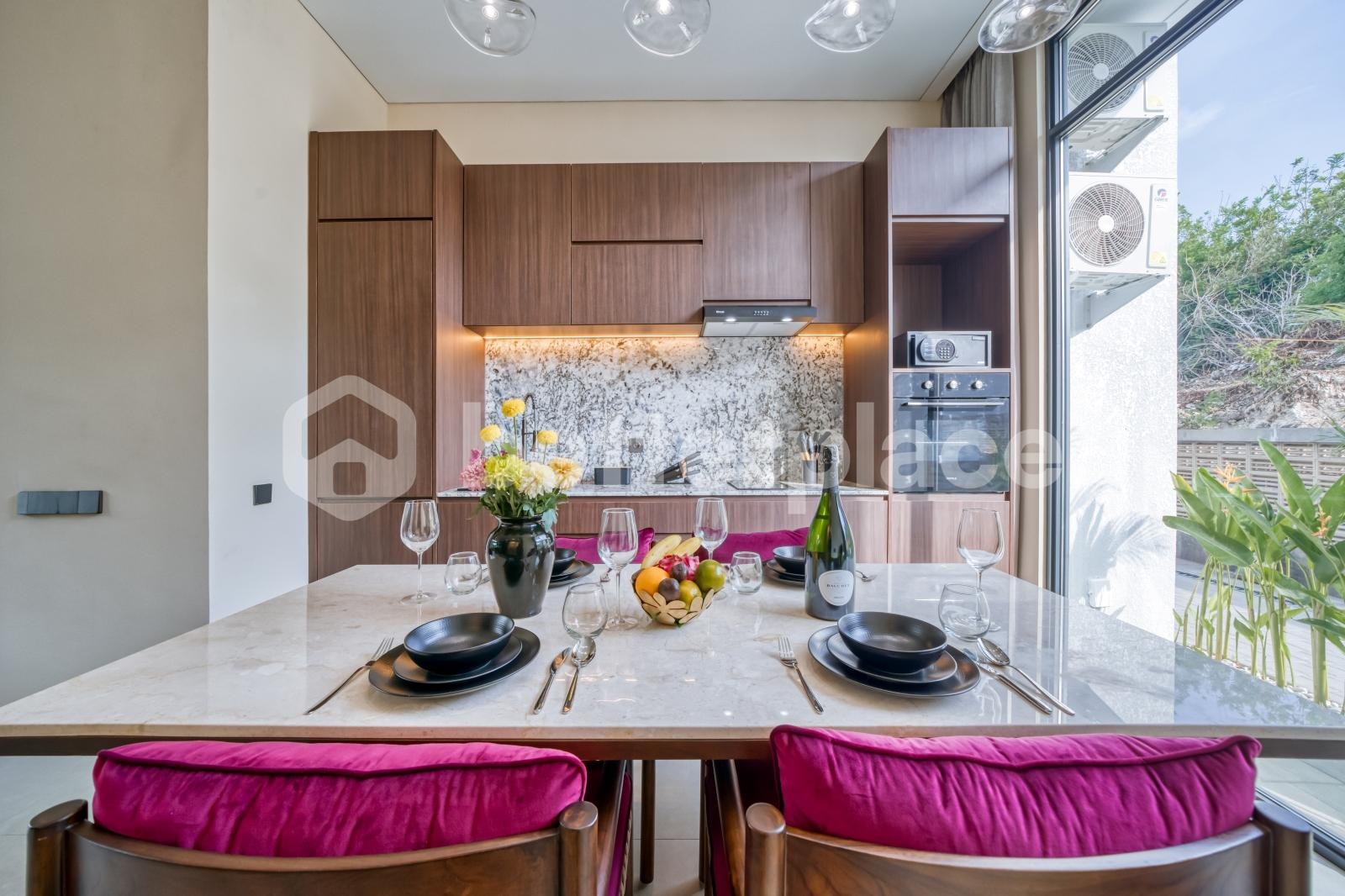 Effortless Elegance on the Bukit — A Move-In Ready Villa Framed by Cliffside Beauty
