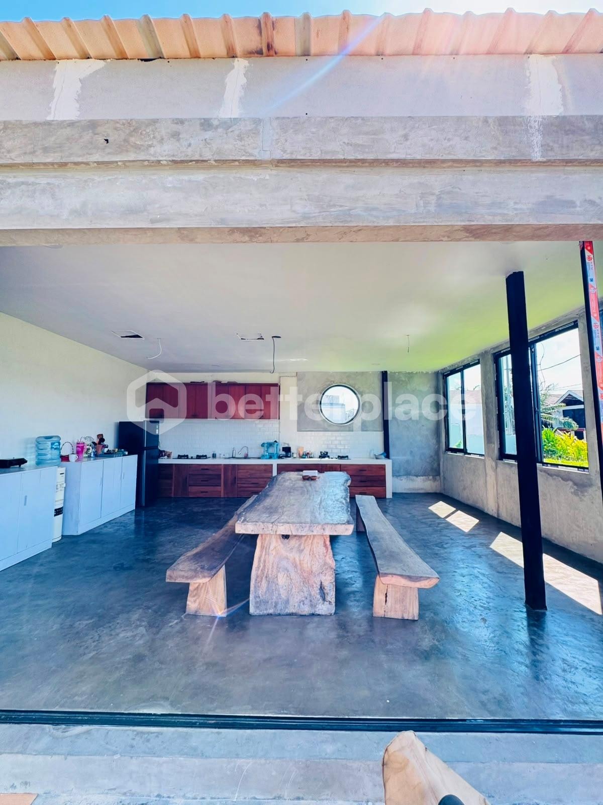 Elegant Leasehold Guesthouse in Canggu Babakan with Three Rooftop Joglo Rooms, Open Living Spaces, Rice Field Views and Prime Location