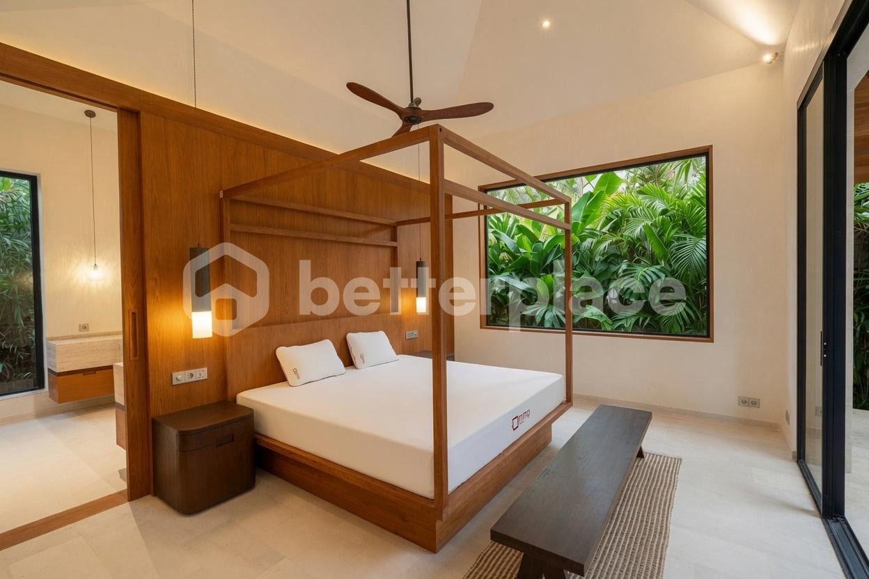 Luxury 5 Bedroom Private Villa in Tumbak Bayuh, Canggu – Premium Modern Residence