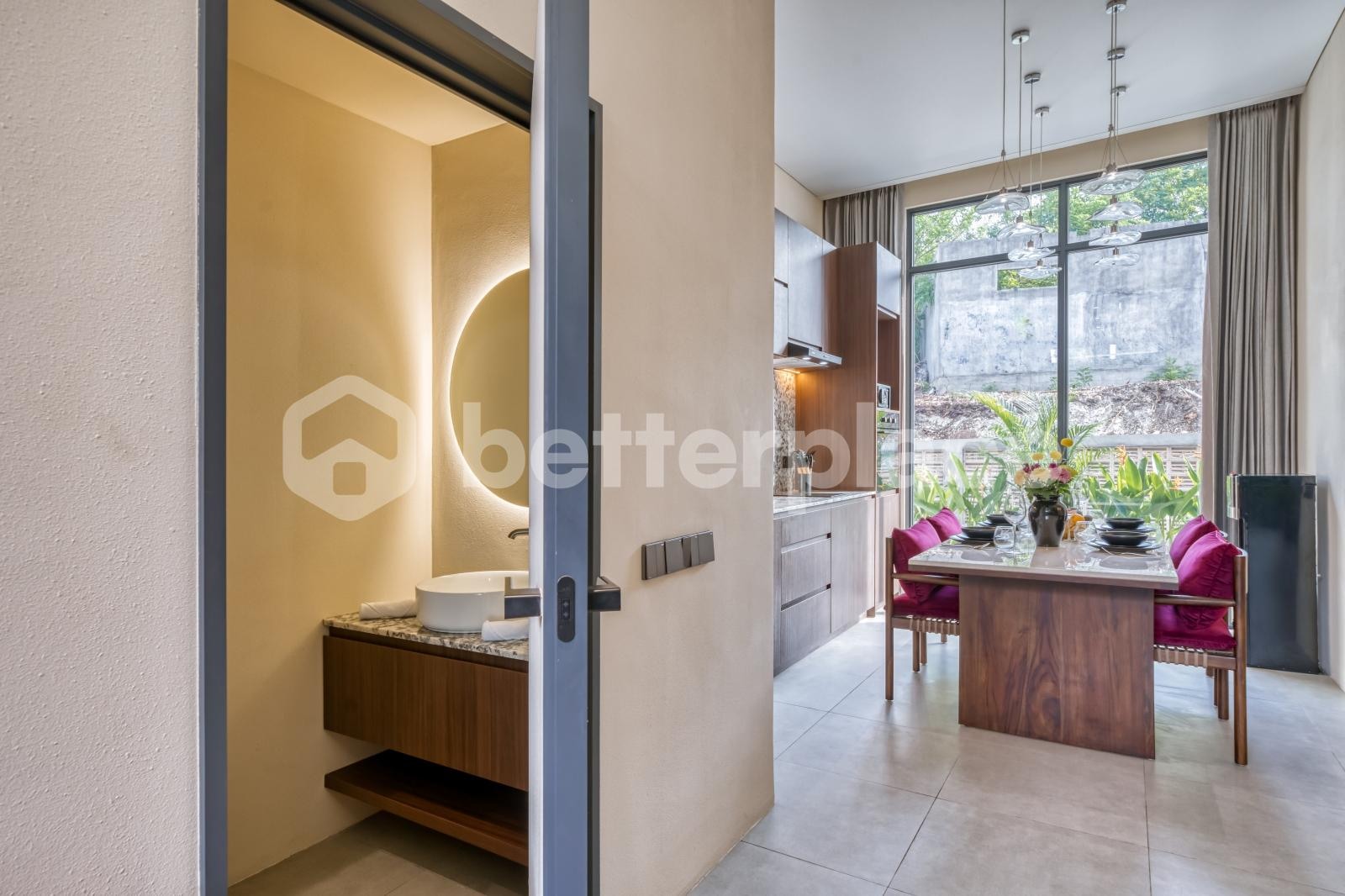 Effortless Elegance on the Bukit — A Move-In Ready Villa Framed by Cliffside Beauty