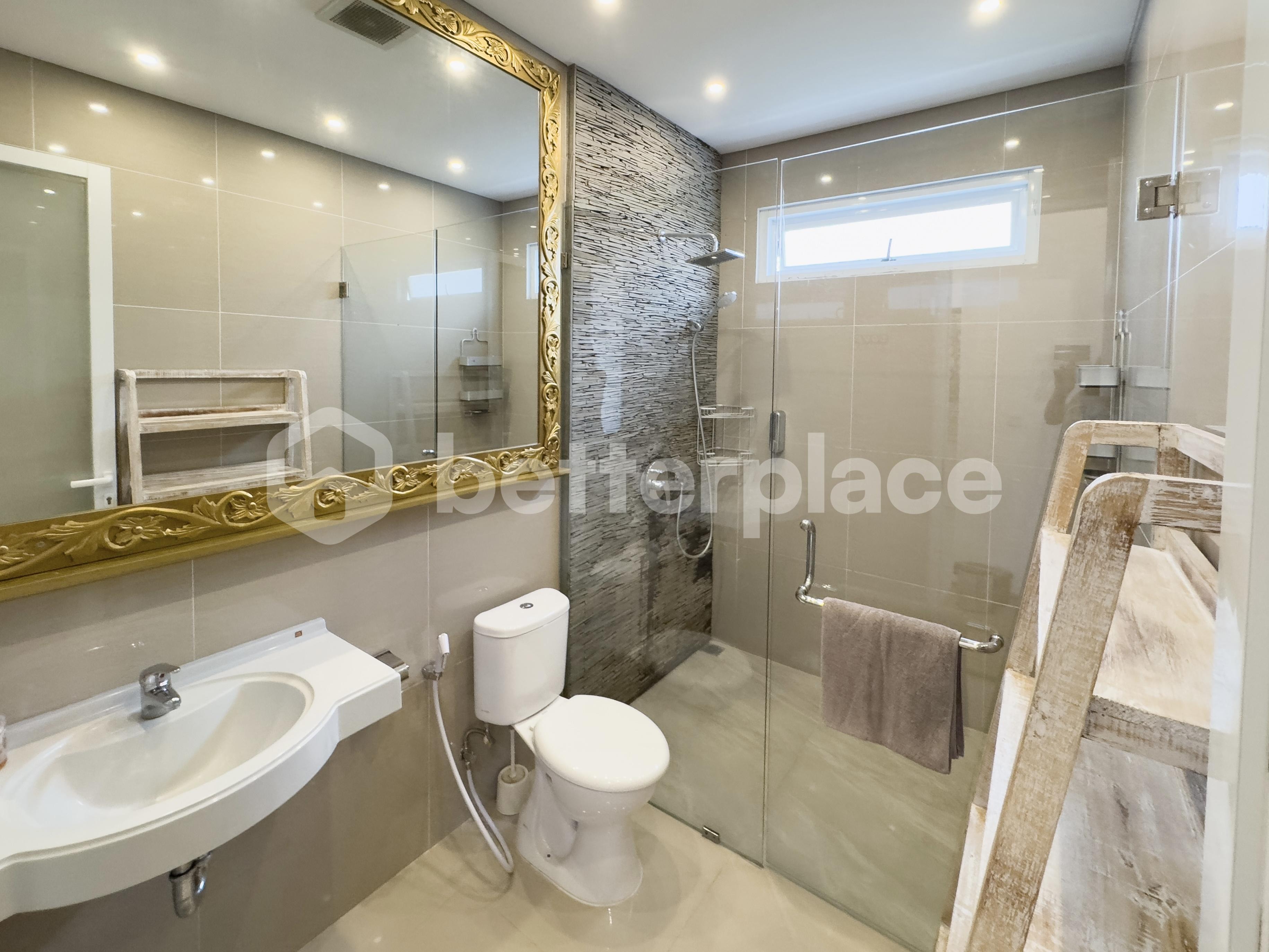 Moderna and Fully Furnished Freehold Villa in Pecatu