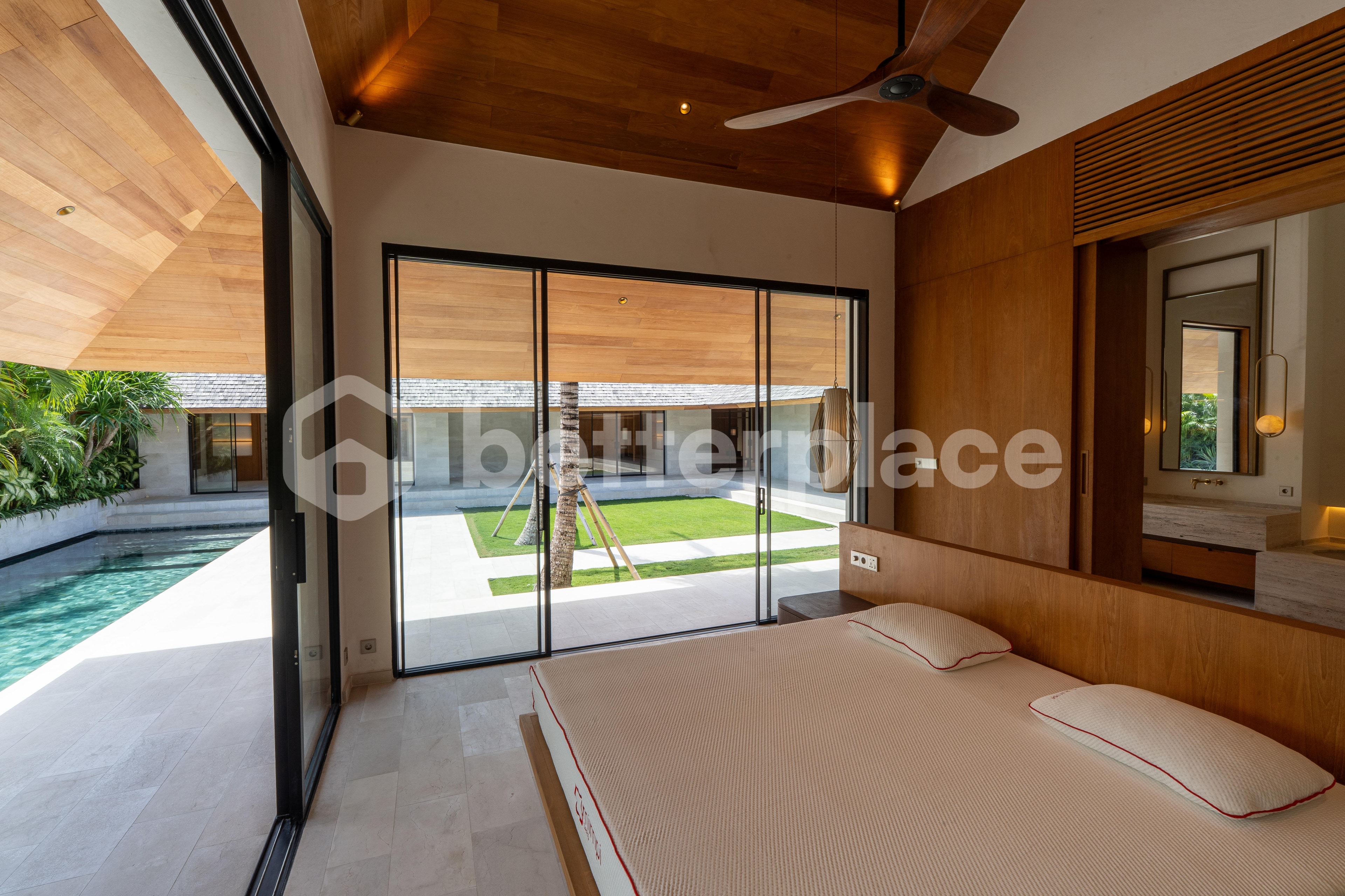 Luxury 5 Bedroom Private Villa in Tumbak Bayuh, Canggu – Premium Modern Residence