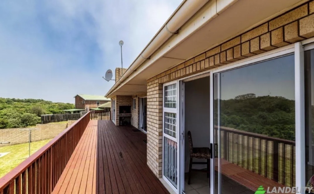 Stunning 3 Bed SEA VIEW Villa For Sale in East London Eastern Cape South Africa