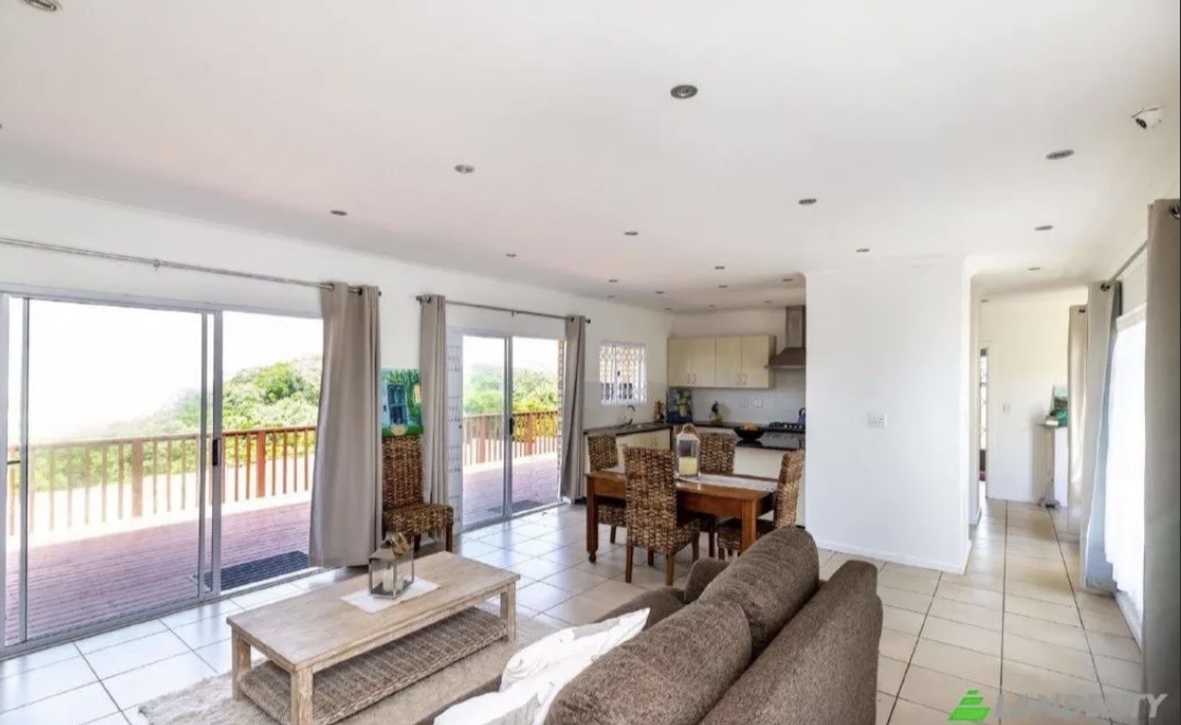Stunning 3 Bed SEA VIEW Villa For Sale in East London Eastern Cape South Africa
