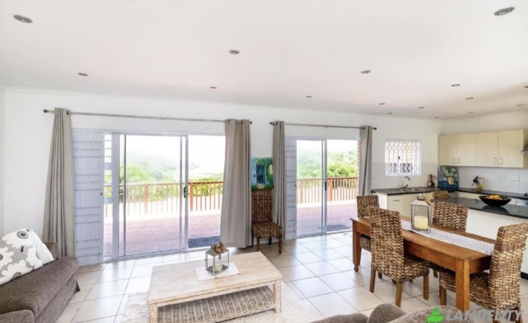 Stunning 3 Bed SEA VIEW Villa For Sale in East London Eastern Cape South Africa