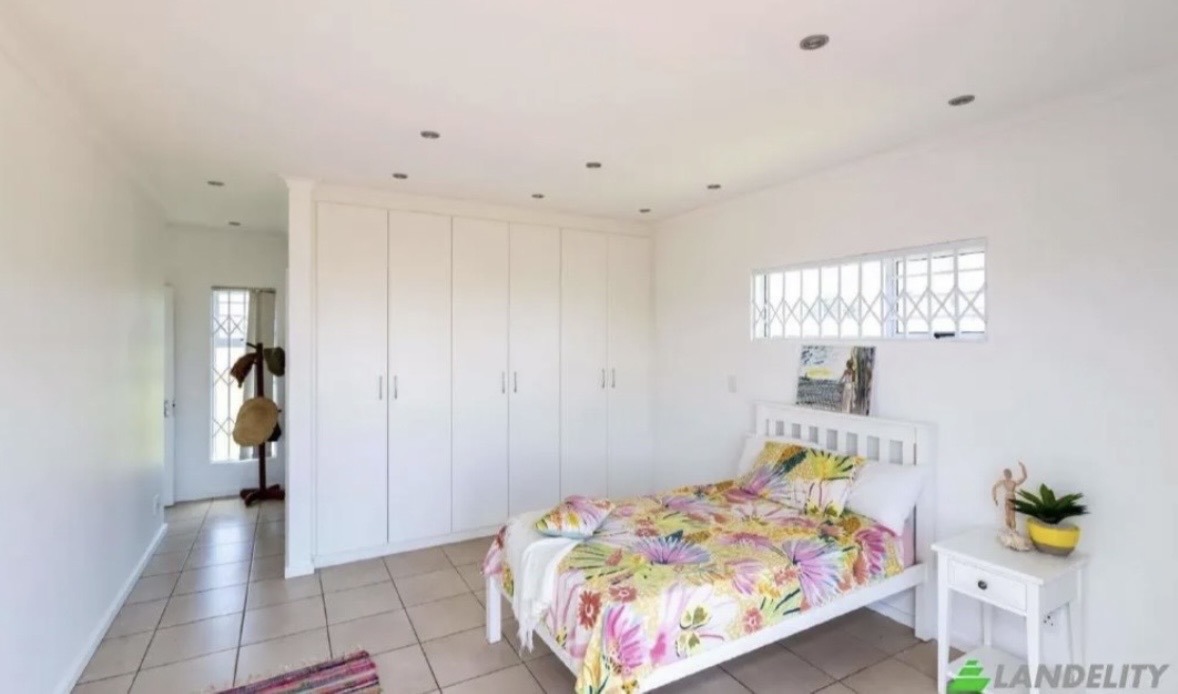 Stunning 3 Bed SEA VIEW Villa For Sale in East London Eastern Cape South Africa