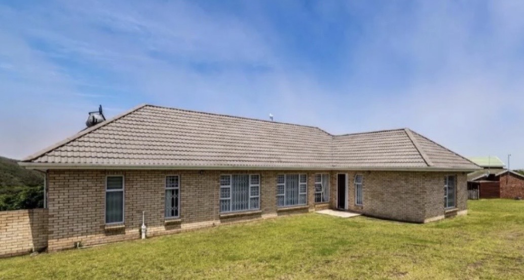 Stunning 3 Bed SEA VIEW Villa For Sale in East London Eastern Cape South Africa