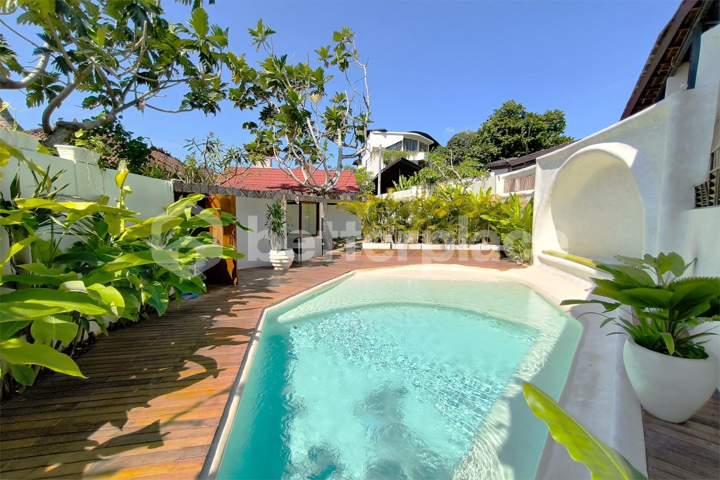 Unparalleled Comfort: Ultimate Investment Leasehold Resort Complex, Just Steps Away from Echo Beach