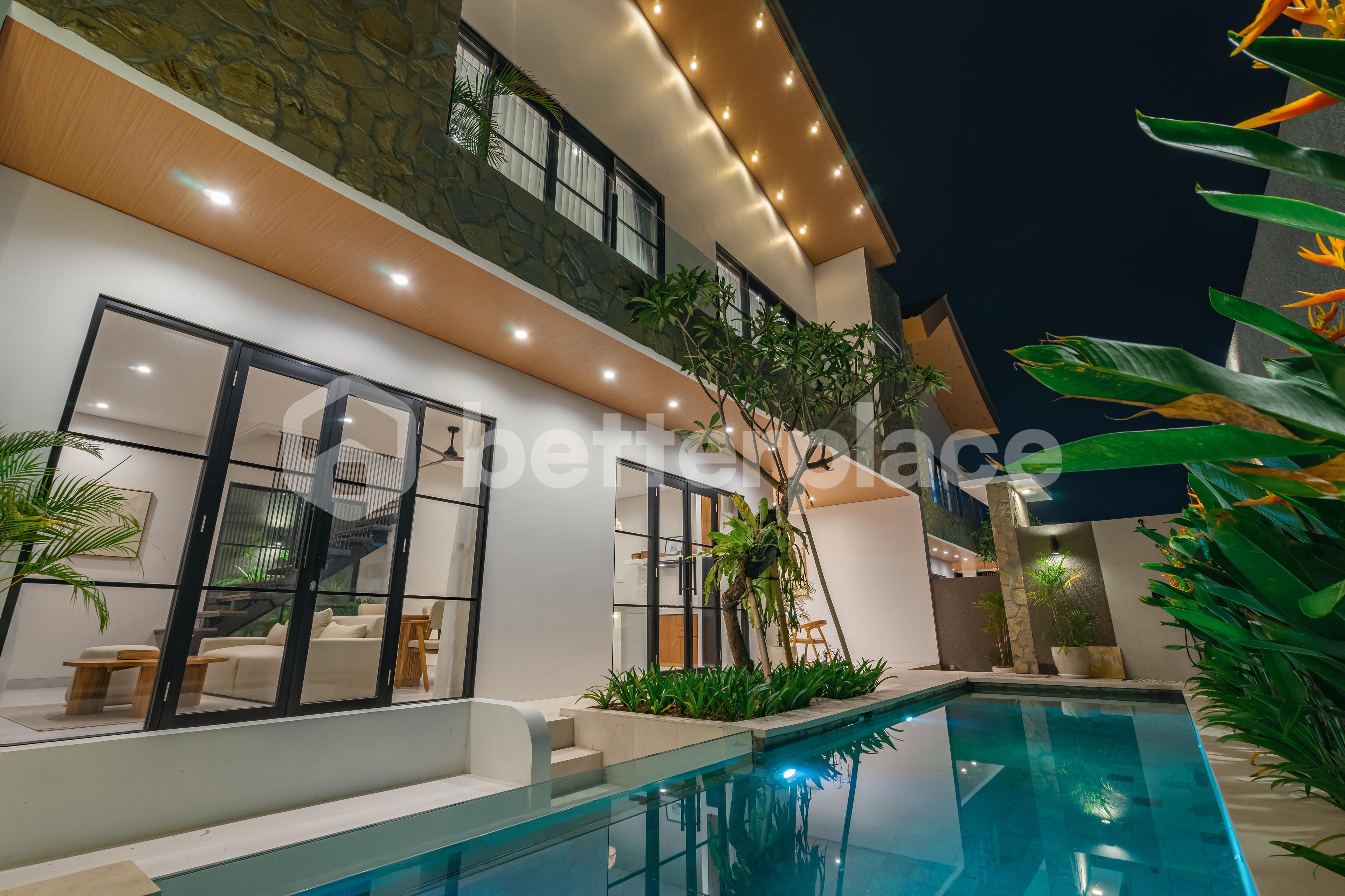 Beautifully Furnished Villa: 1 Minute to Gym, 15 Minutes to Beach