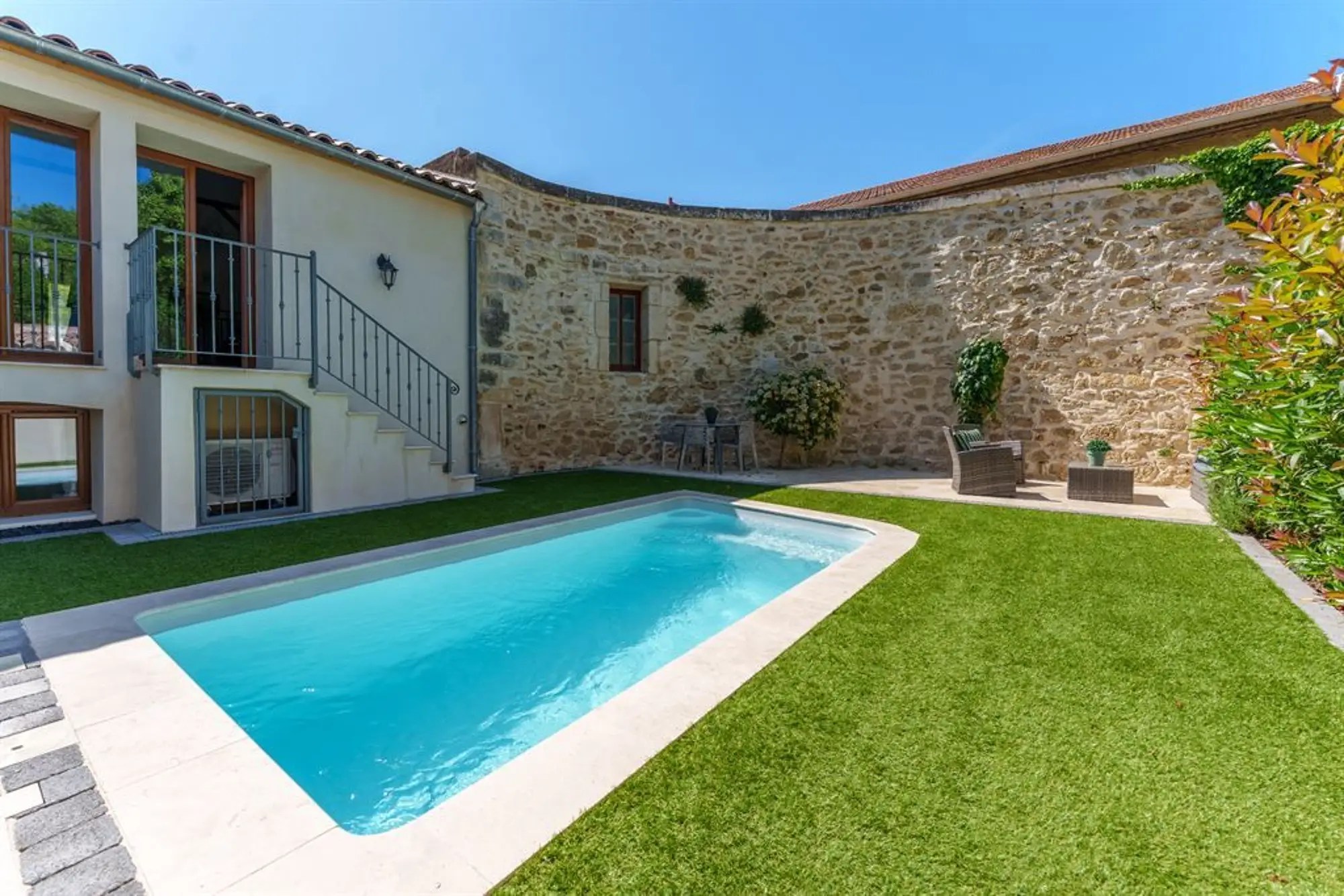 Luxury Barn Renovation with 2 Houses for Sale in Saint-Geniès-de-Fontedit France