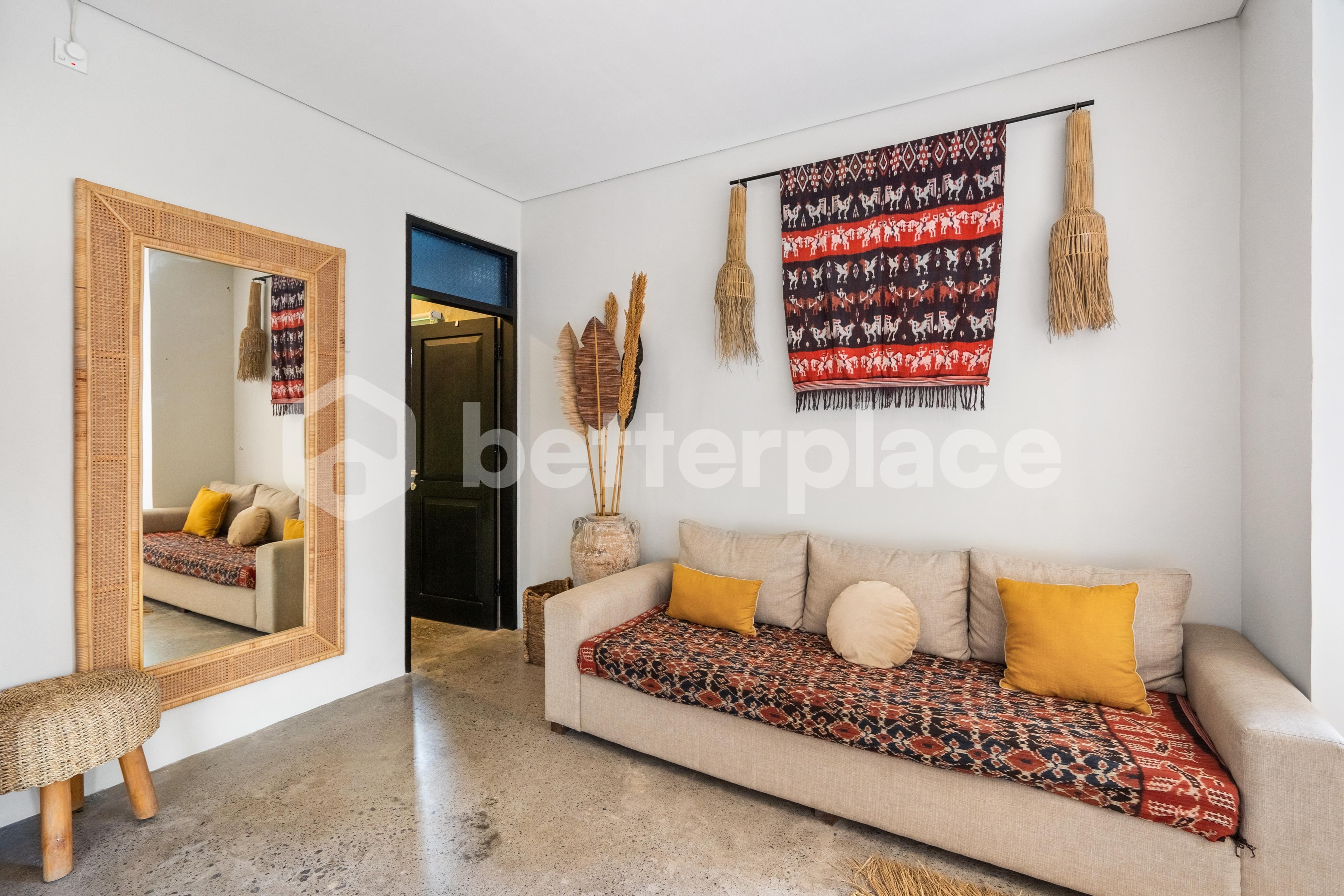 Stunning 5 Bedroom Villa in Prime Berawa – Great Investment Opportunity with Two Retail Shops