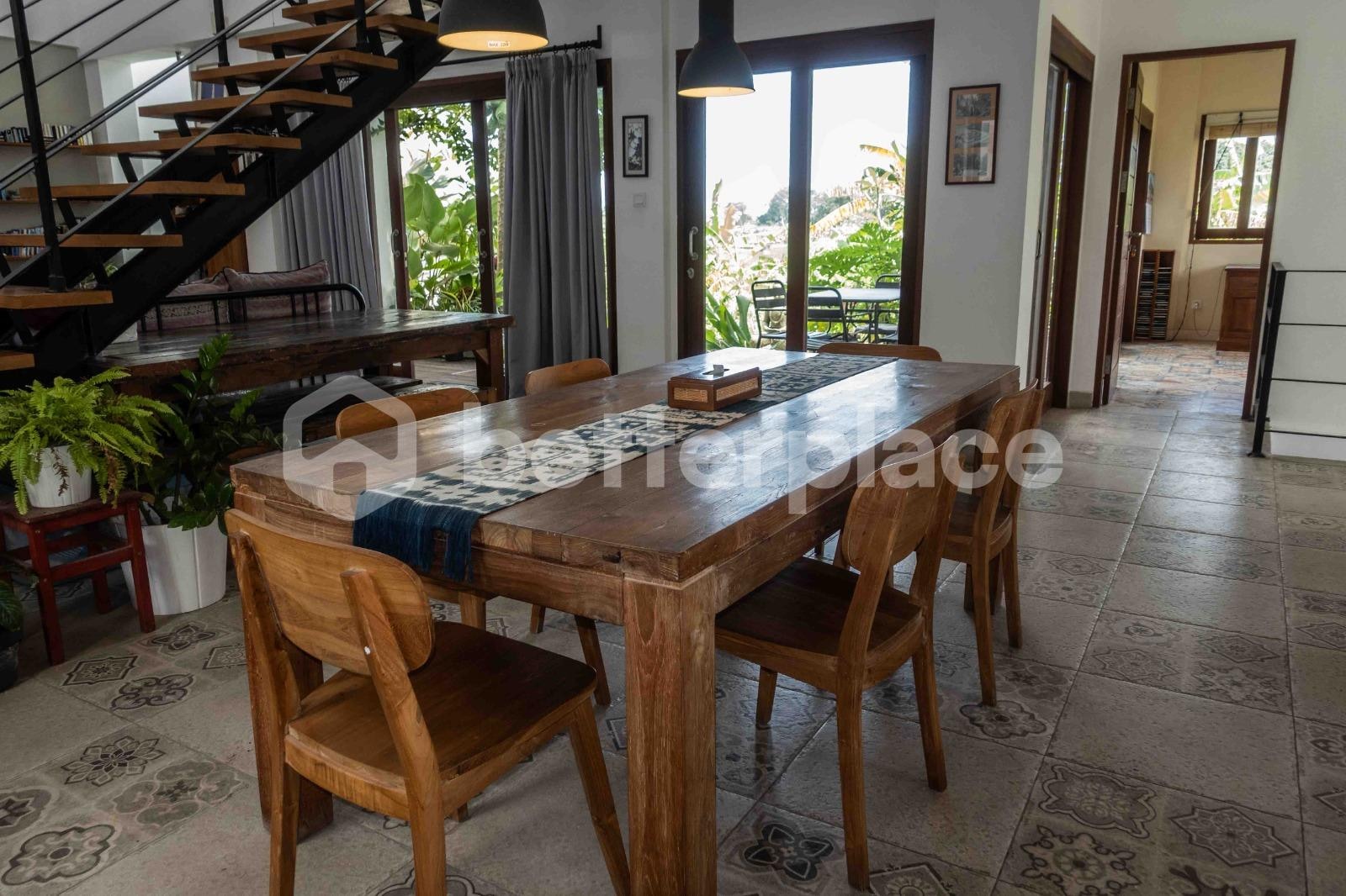 Modern Tropical Villa in Peaceful Tumbak Bayuh – 4 Bedrooms with Ricefield & Sunset Views