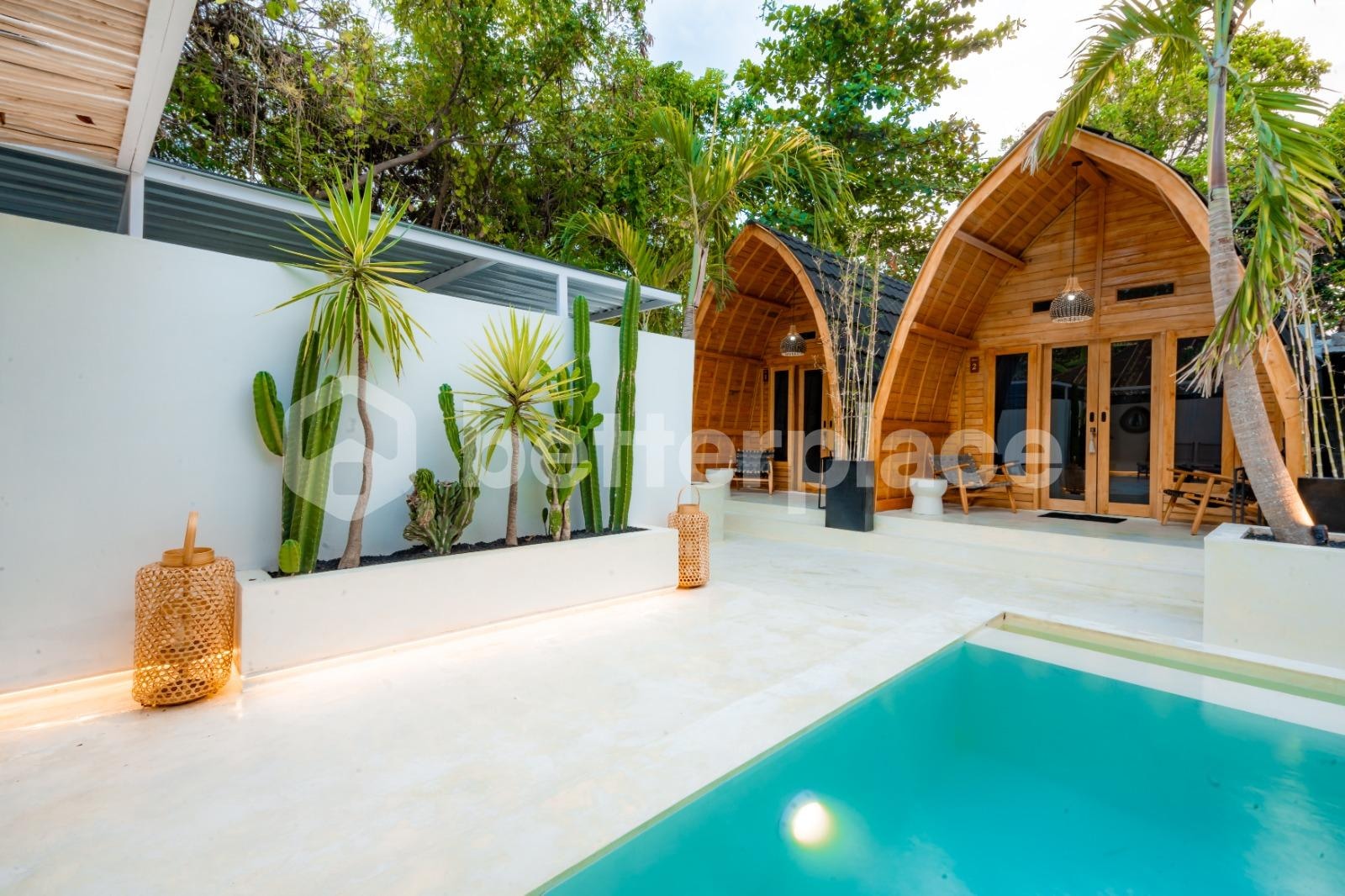 Beachside Tropical Boutique Hotel in Lovina – 6 Bedrooms with Excellent Investment Potential