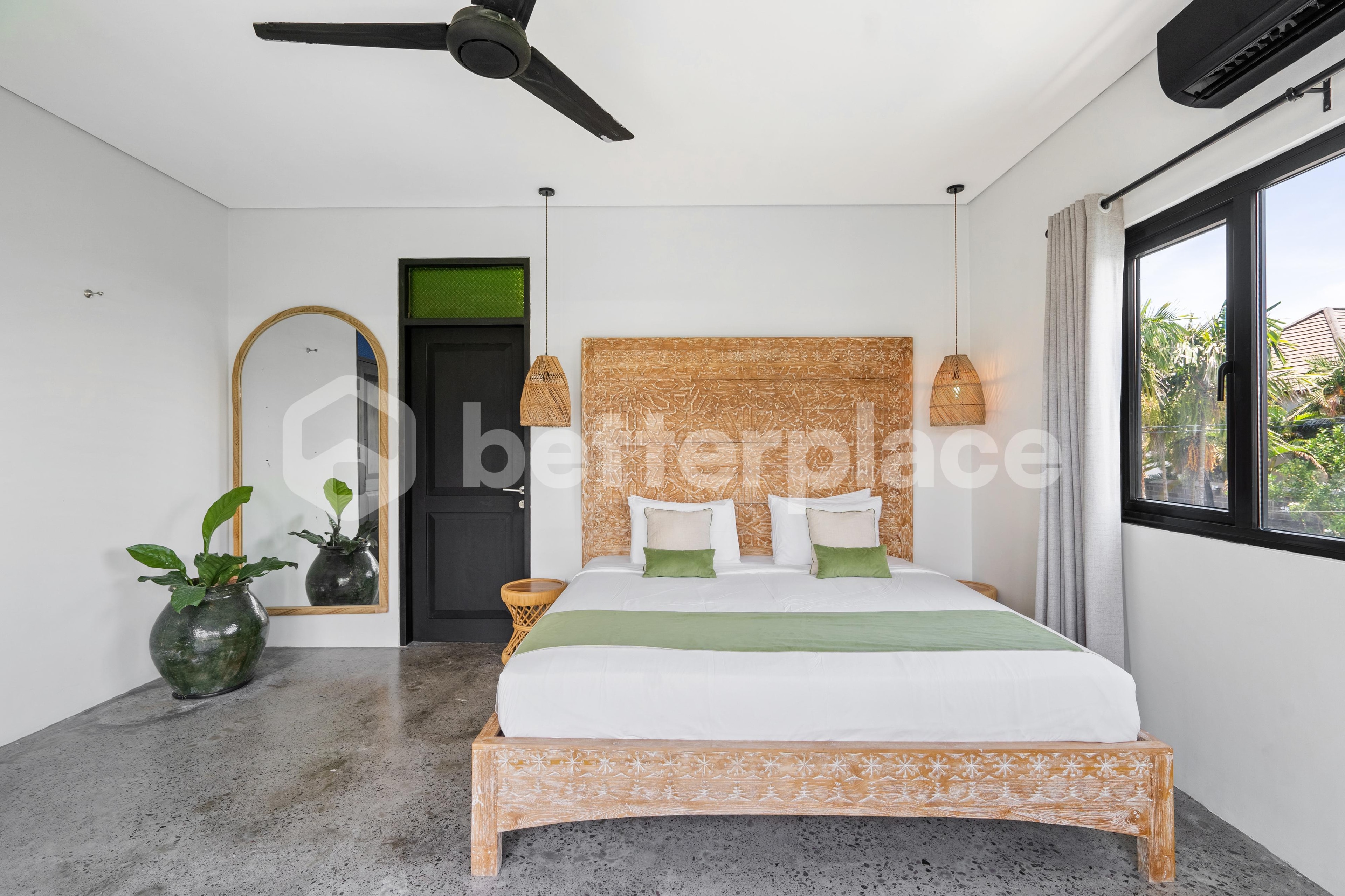 Stunning 5 Bedroom Villa in Prime Berawa – Great Investment Opportunity with Two Retail Shops