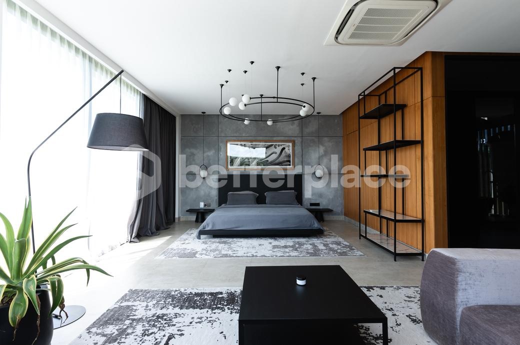 Luxury Oasis in Pererenan: Exquisite Bali Villa with Modern Amenities in Prime Location