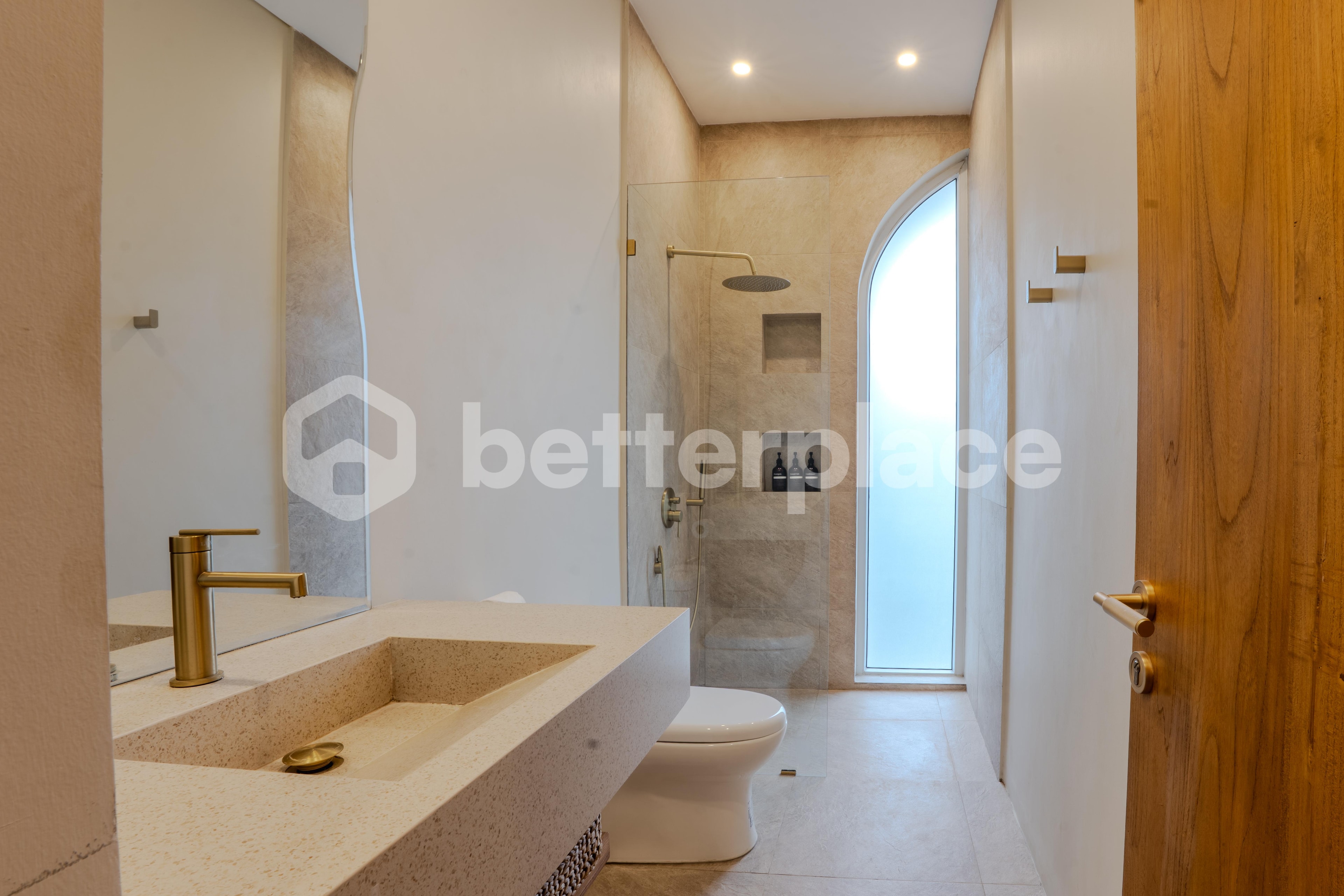 Modern Design 2 Bedroom Villa with Rooftop Plunge Pool in Batu Bolong