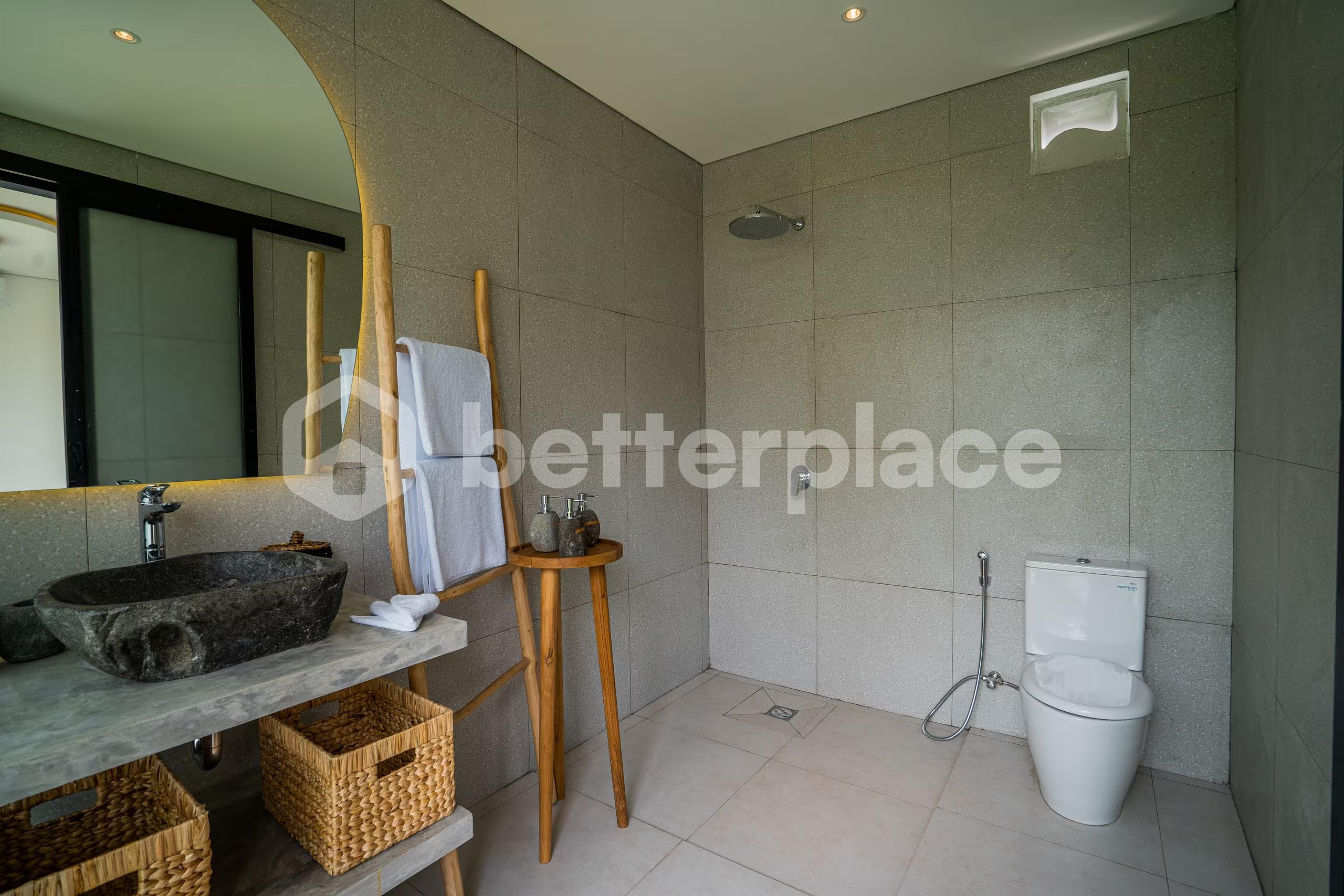 Modern and Spacious 4 Bedroom Villa in Kerobokan Area