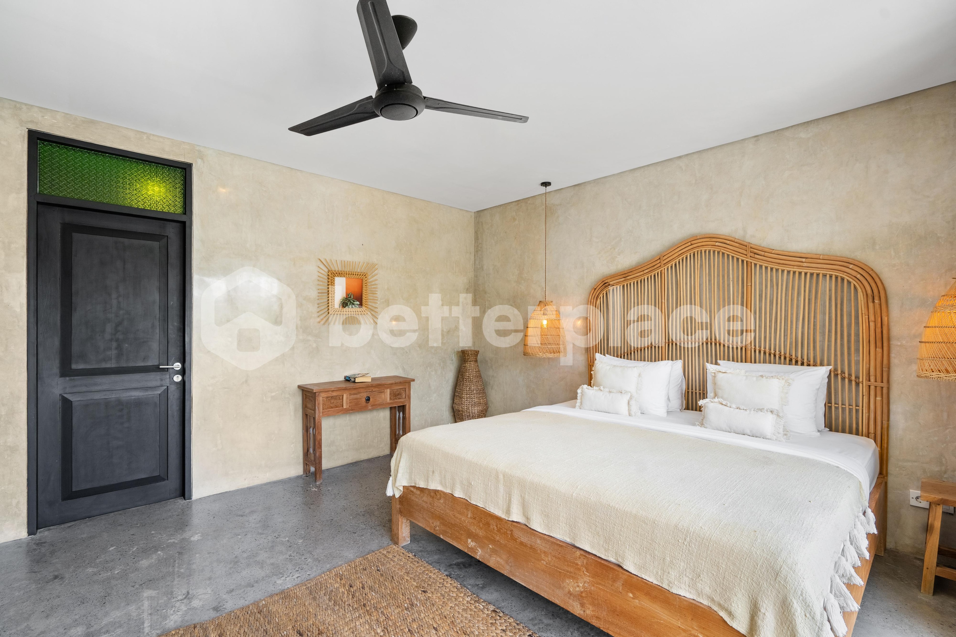 Stunning 5 Bedroom Villa in Prime Berawa – Great Investment Opportunity with Two Retail Shops