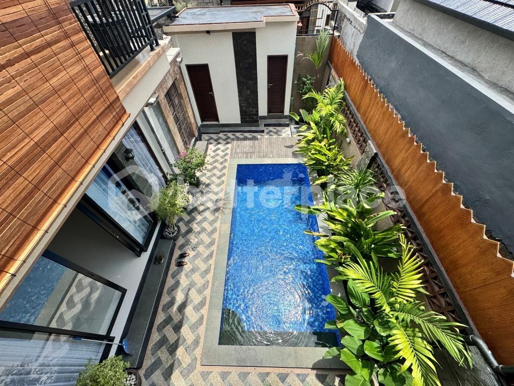 A Sophisticated Island Retreat in Kerobokan – Turnkey Leasehold 3-Bed Villa Surrounded by Dining, Shopping, and Bali’s Most Vibrant Lifestyle Destinations