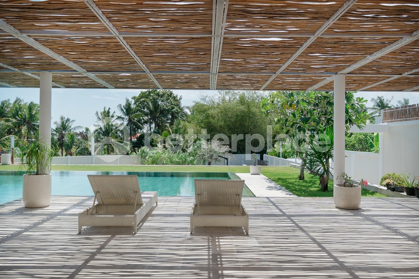 Freehold or Leasehold Villa in Beraban, 10 Minutes From Kedungu Beach