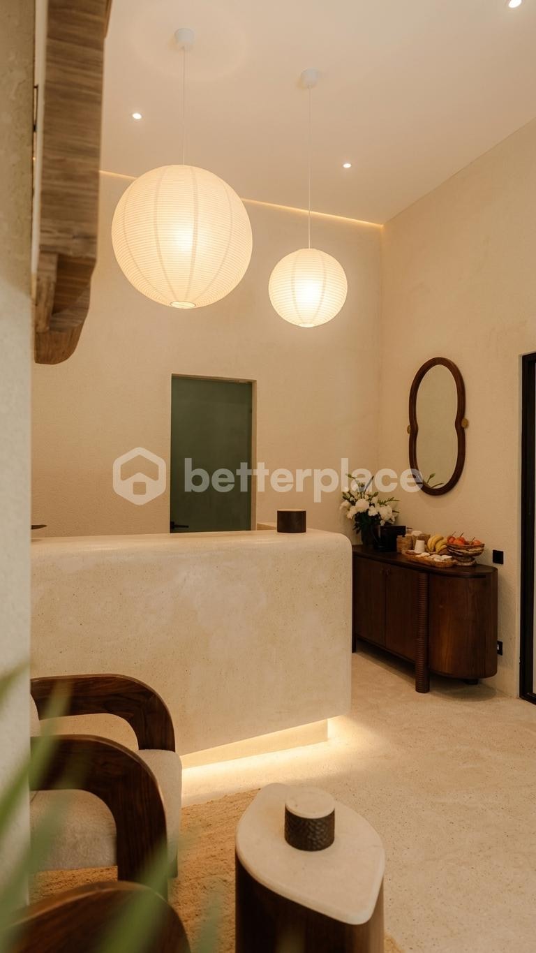 Oceanfront Apartment in Berawa — Rooftop Infinity Pool, Ocean Views and a Two-Minute Walk to the Sand