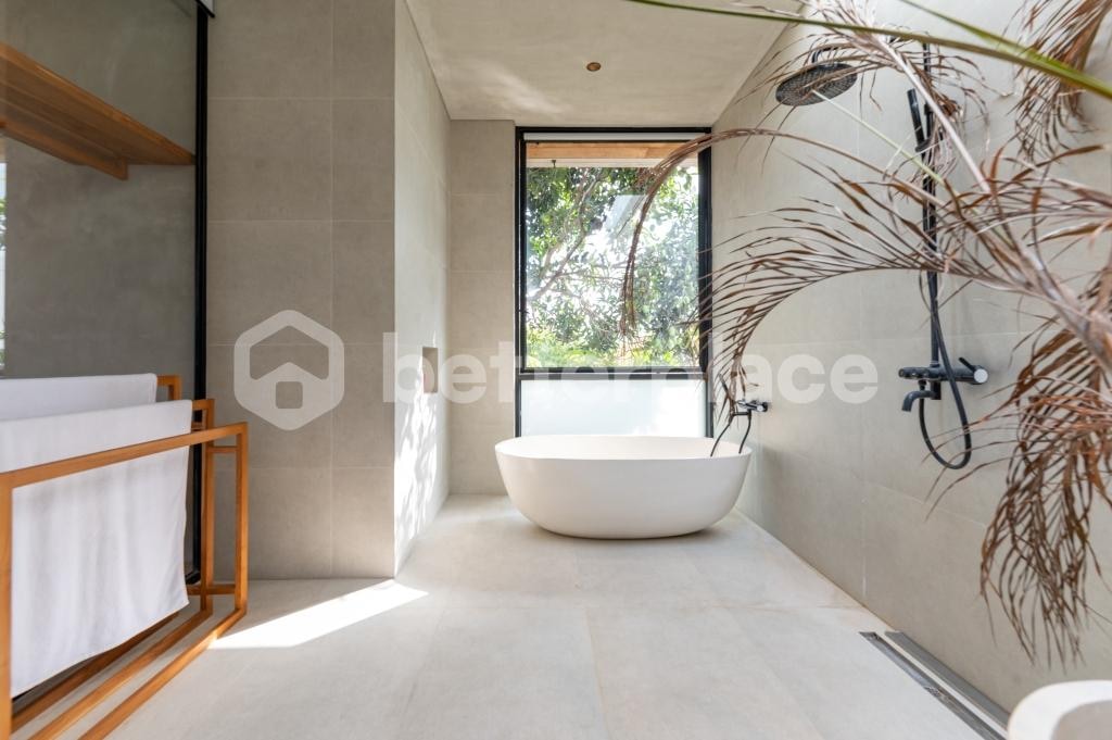 Your Luxury Escape Awaits: Beautifully Designed Leasehold 3-Bed Villa in Canggu – Tiying Tutul