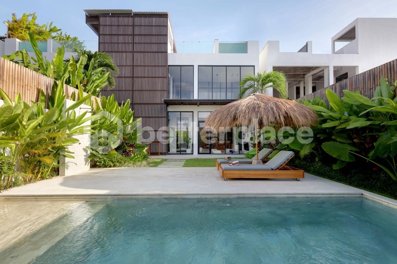 Three-Storey Premium 3-Bed Villa in the Heart of Canggu — Rooftop Pool-Jacuzzi, Open-Air Kitchen and Rice Field Panoramas