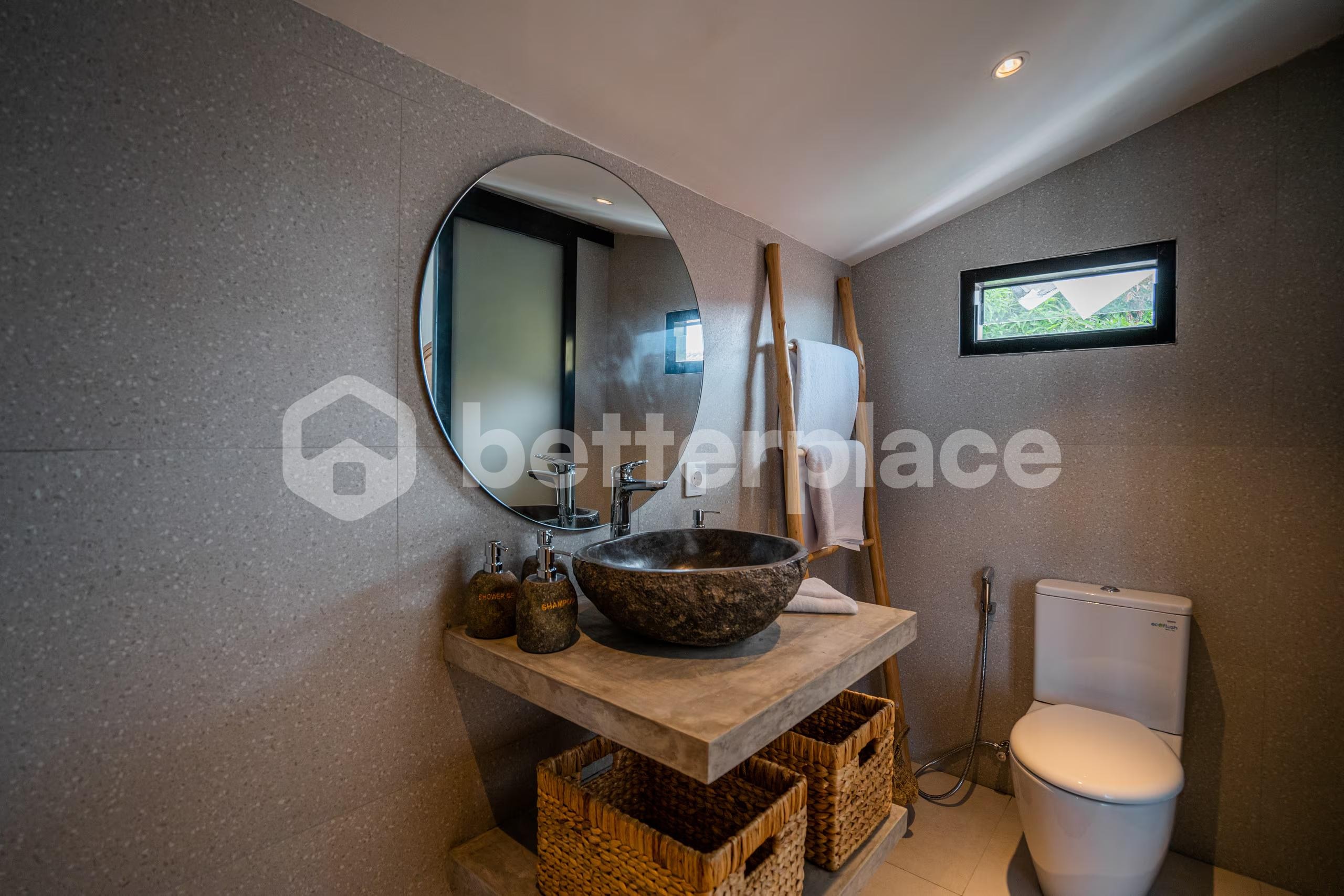 Modern and Spacious 4 Bedroom Villa in Kerobokan Area