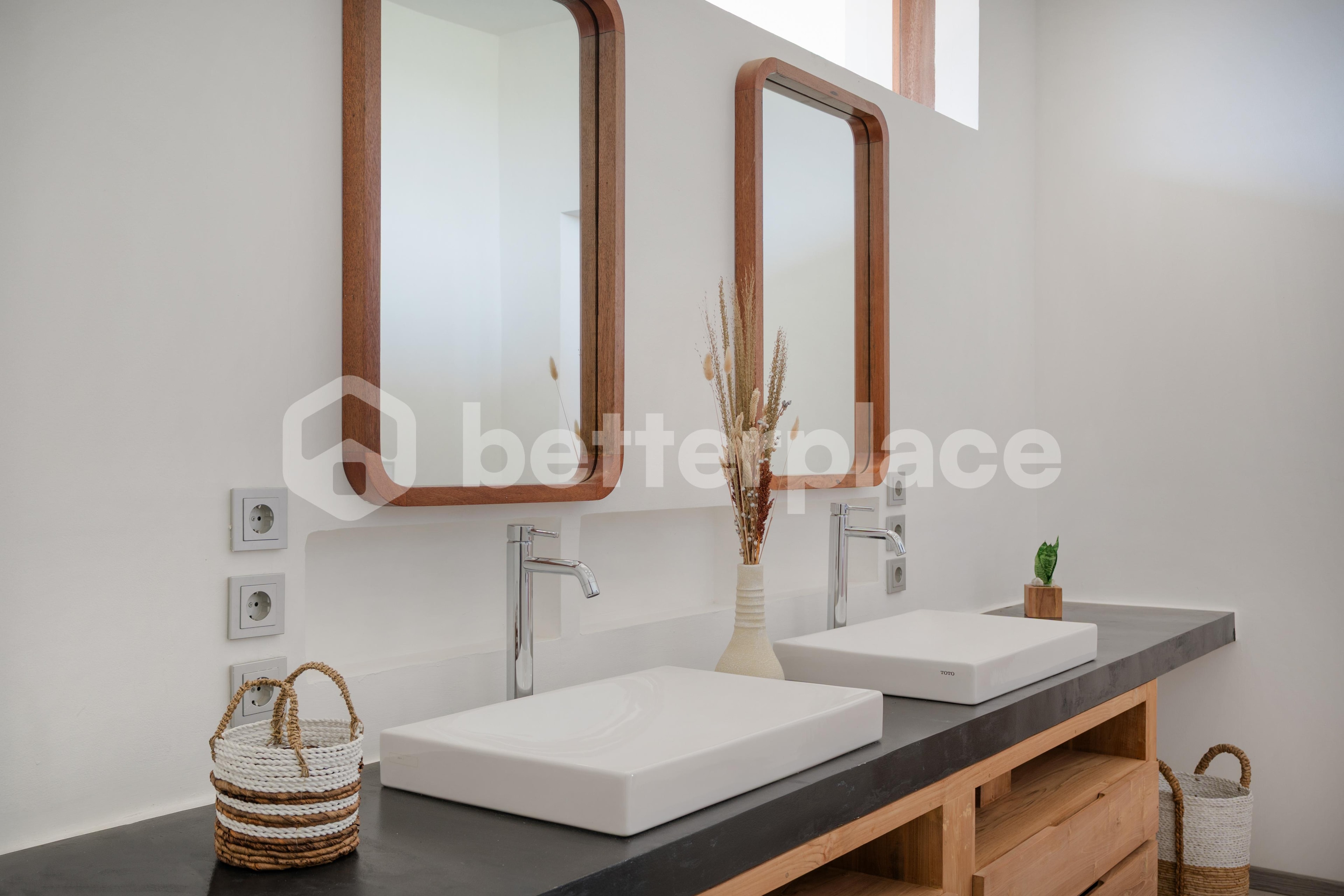 Freehold or Leasehold Villa in Beraban, 10 Minutes From Kedungu Beach