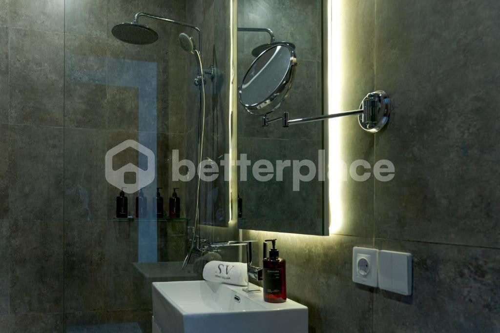 Modern Elegance, Fully Furnished 2 Bedroom Townhouse in Batu Bolong