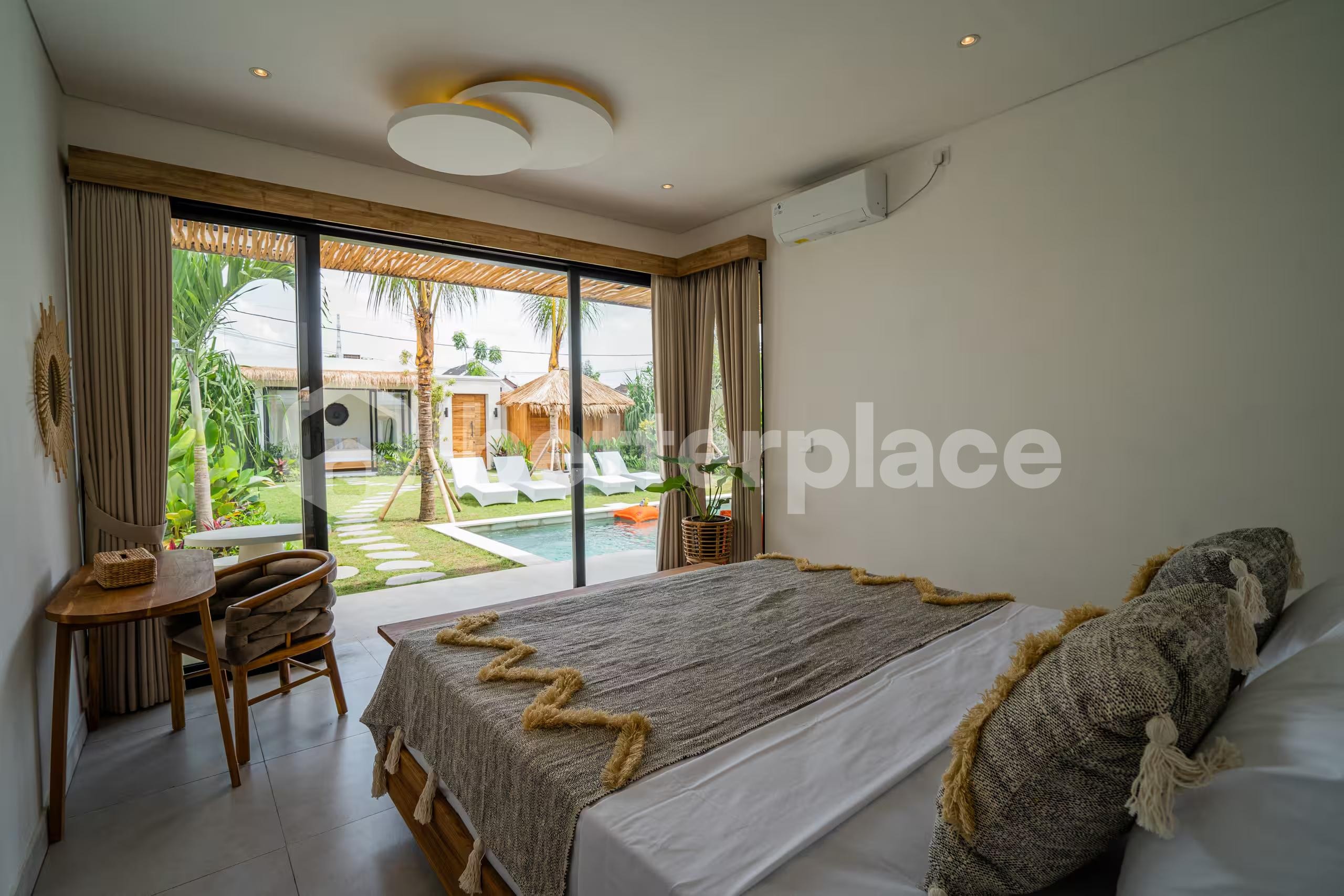 Modern and Spacious 4 Bedroom Villa in Kerobokan Area